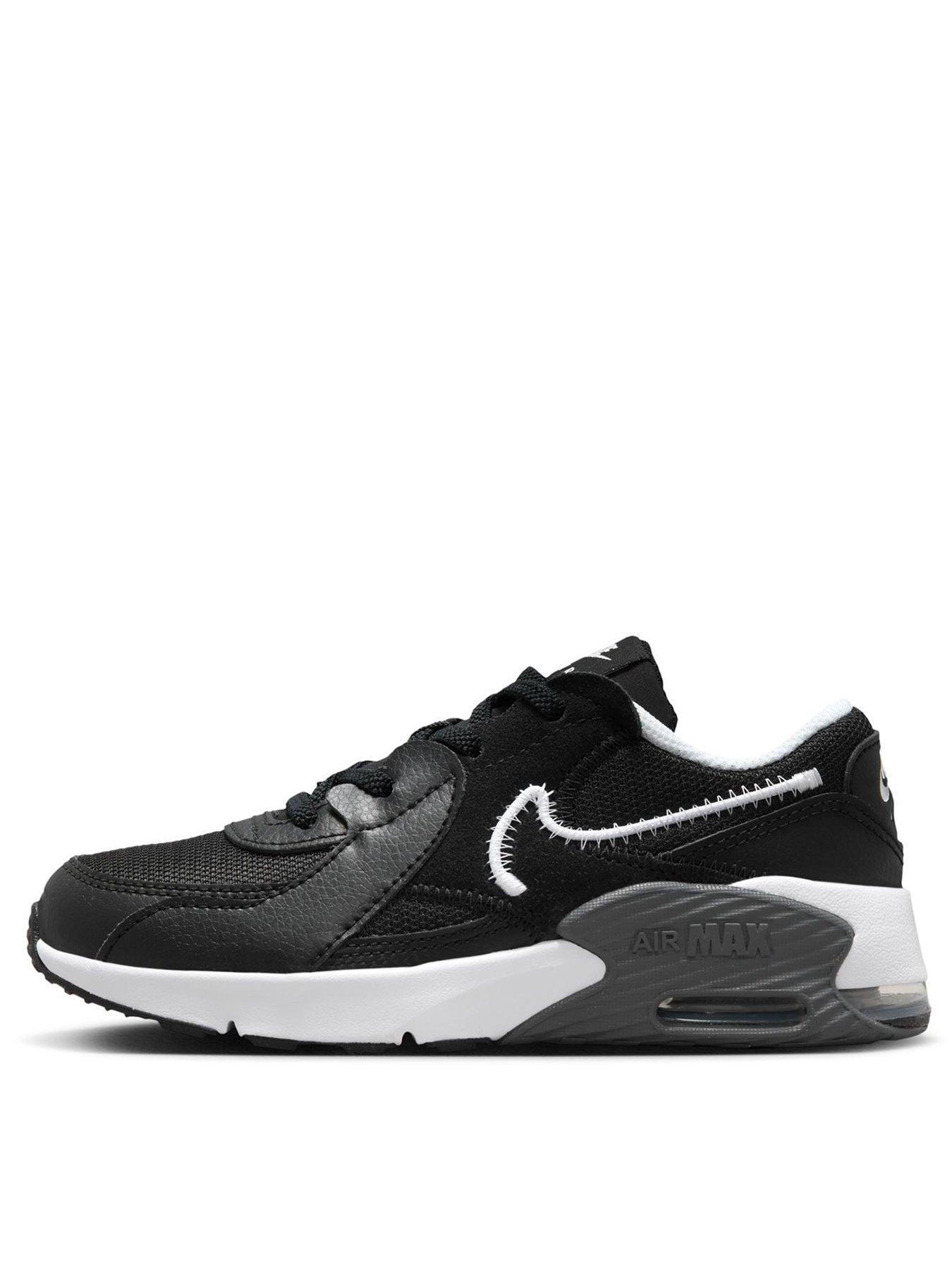 Black nike shop junior trainers sale