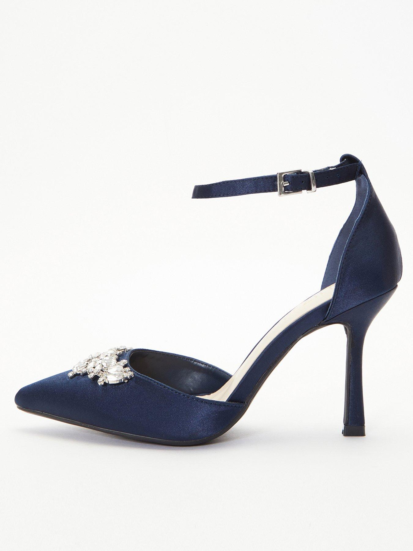 Wide fit navy on sale court shoes uk