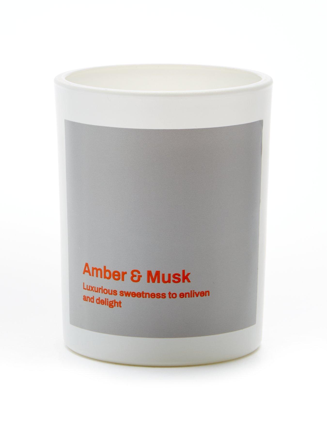 Image 3 of 5 of Everyday Candle &ndash; Amber and Musk