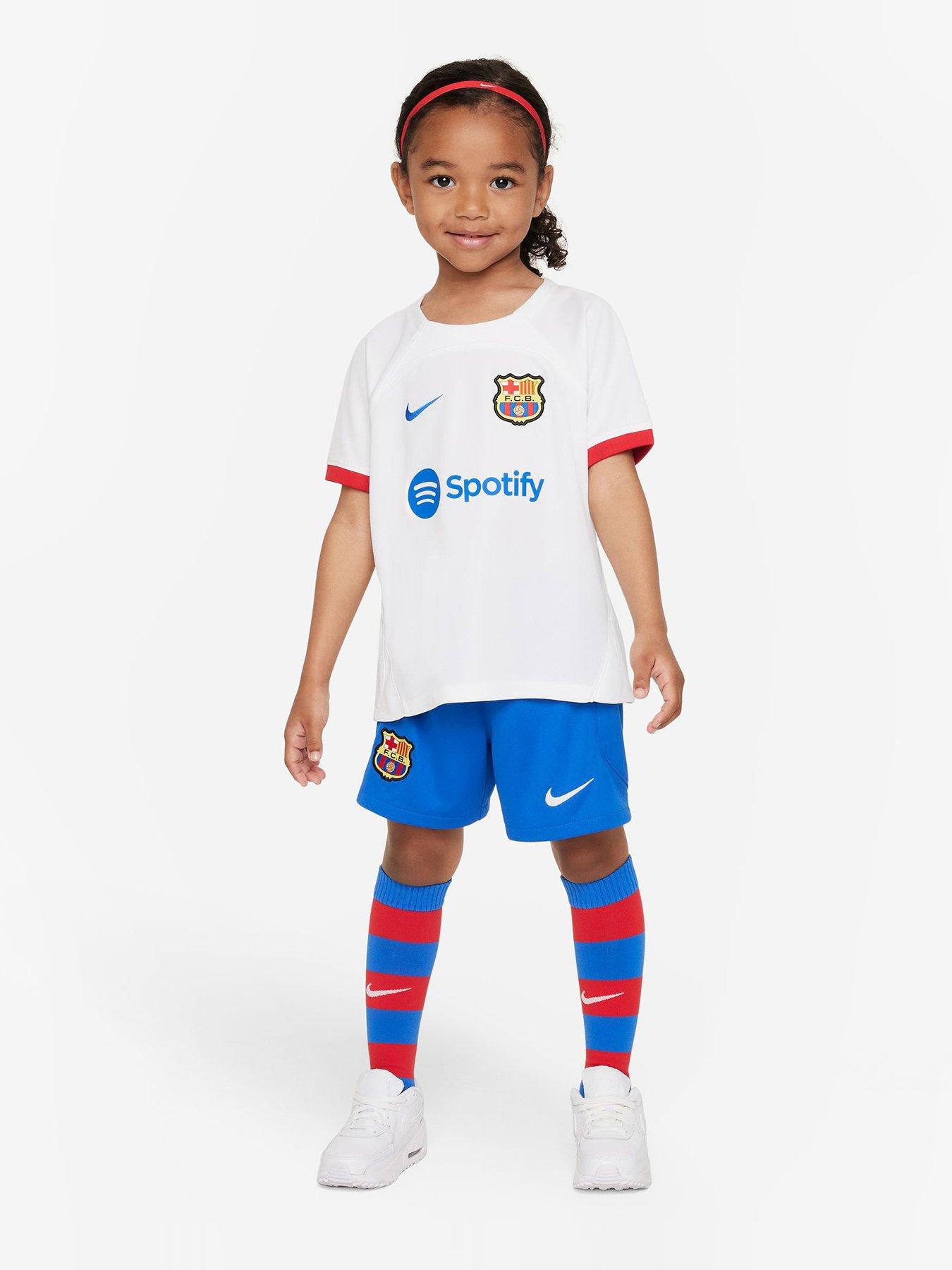 Junior football kits store sale