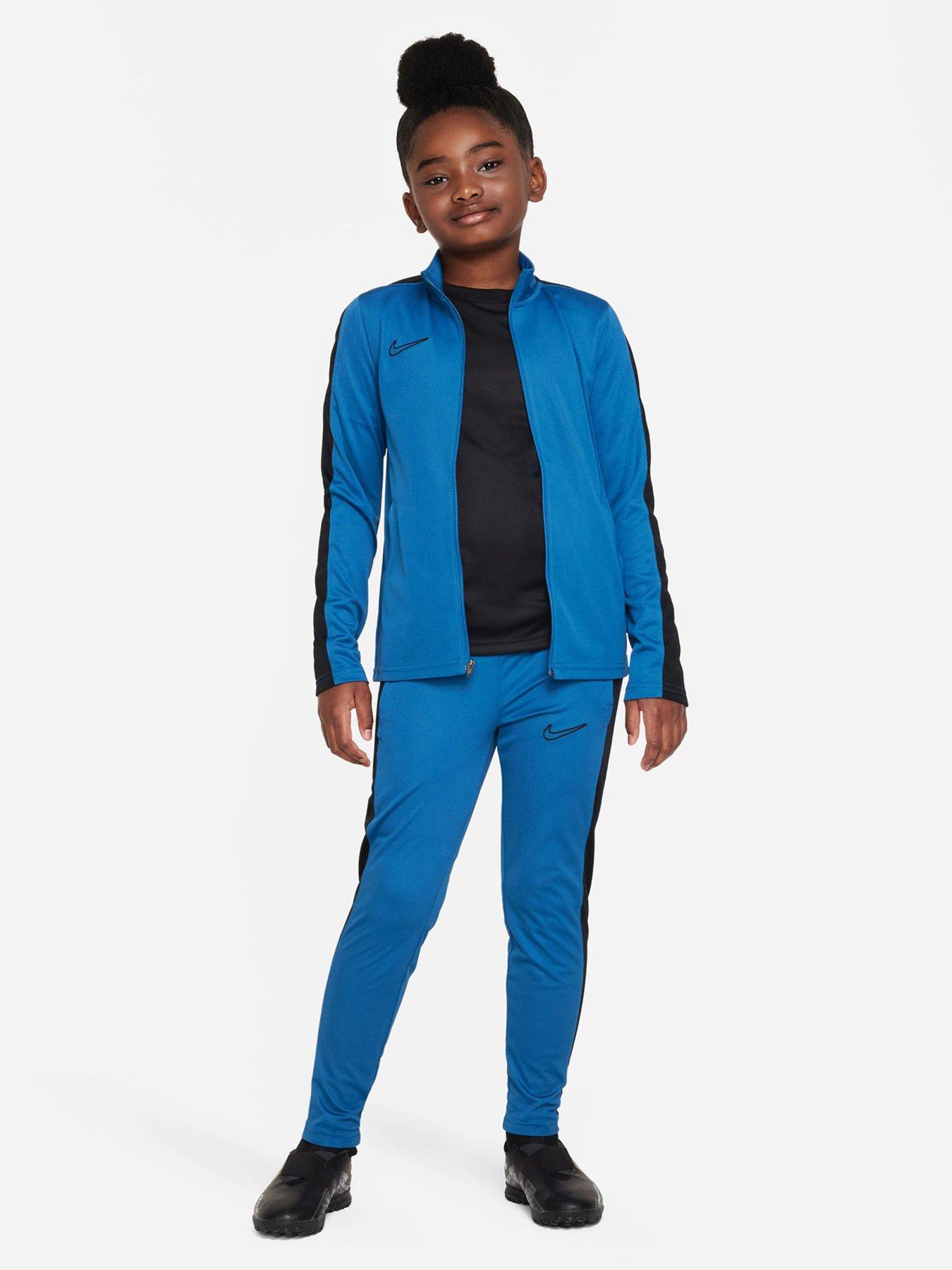 Nike best sale tracksuit footasylum