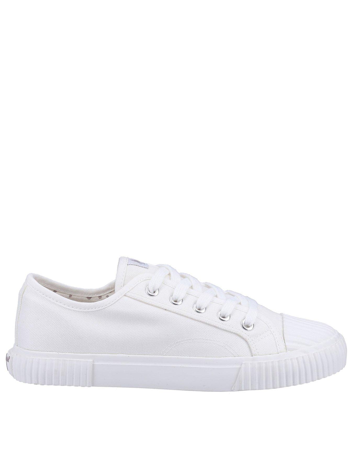 Cheap sales white plimsolls