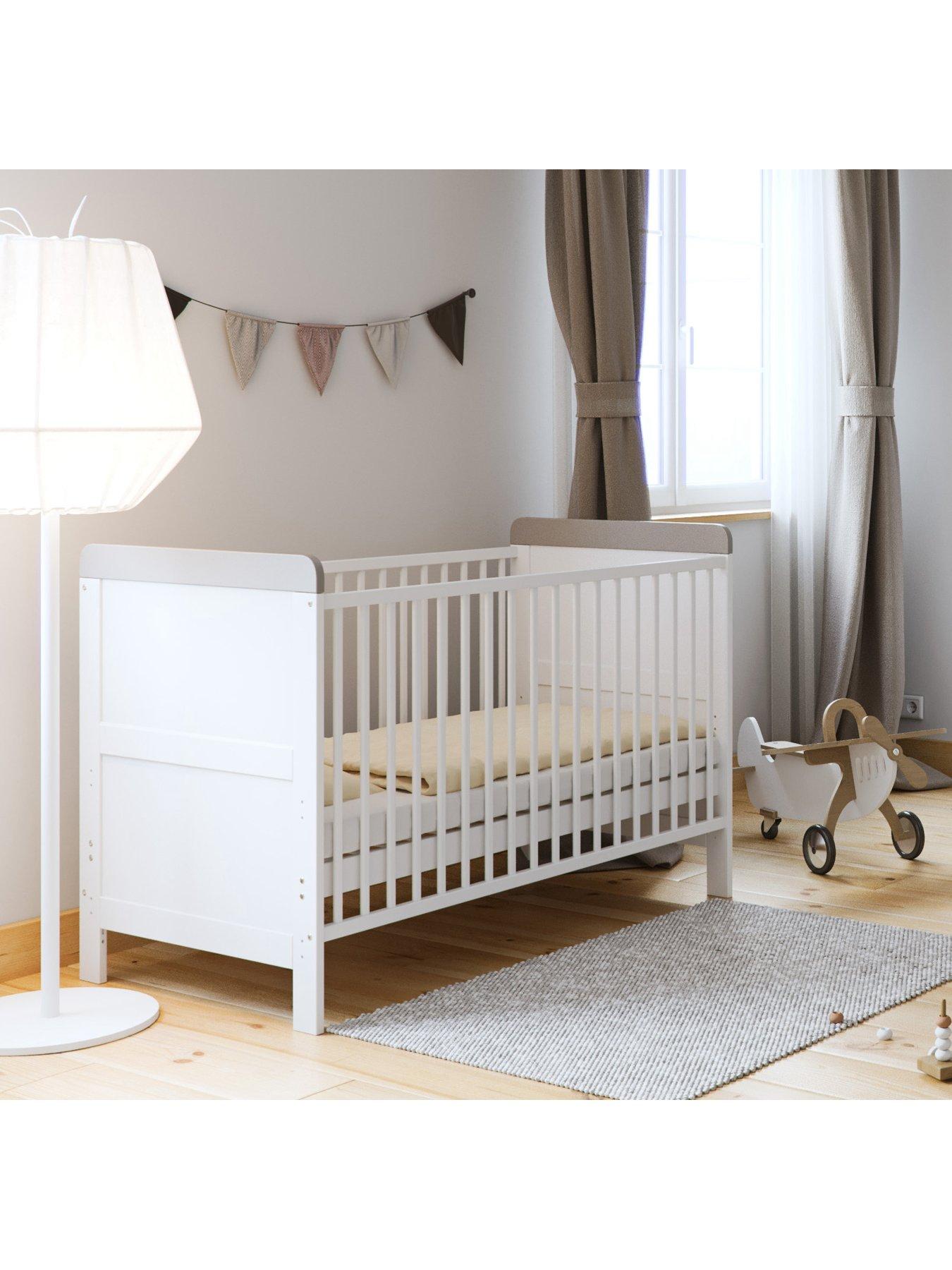 undefined Classic 2-Tone Cot Bed - White/Grey