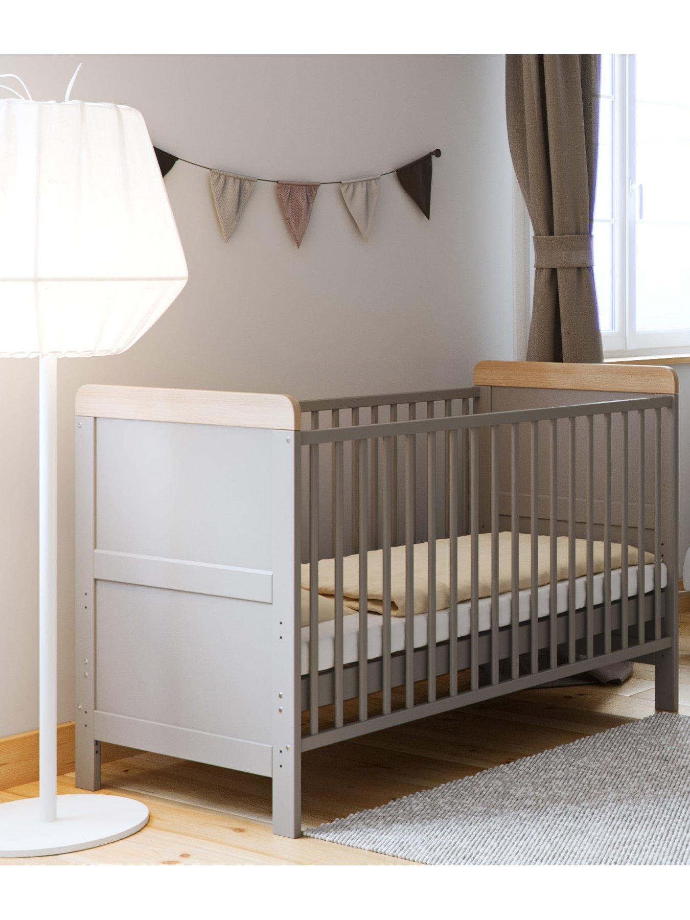 undefined Classic 2-Tone Cot Bed - Grey/Oak