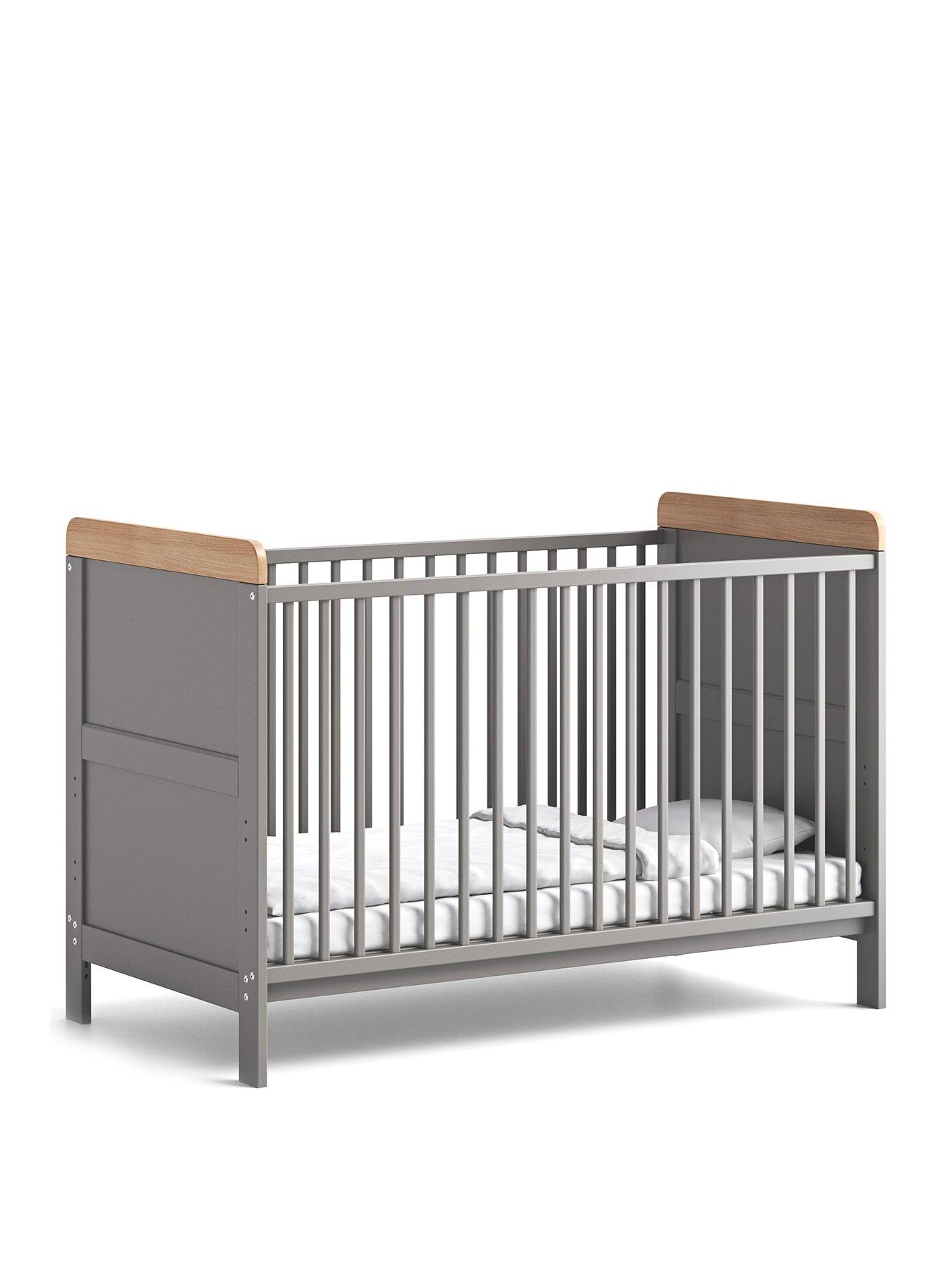 Little acorns classic outlet cot bed