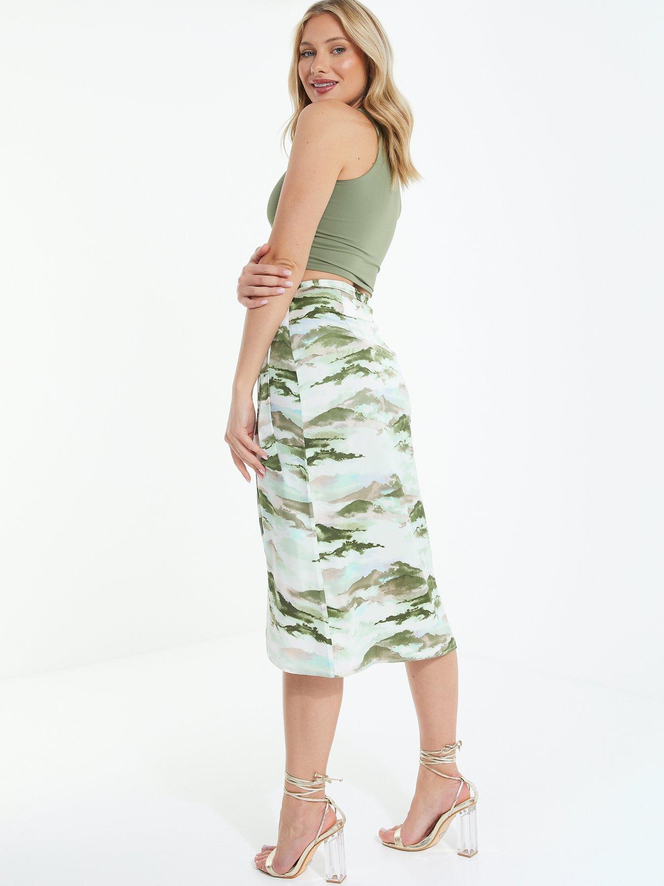 Pleated midi skirt on sale quiz