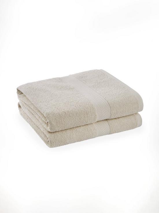 stillFront image of everyday-quick-dry-450-gsm-bathroom-towel-pair