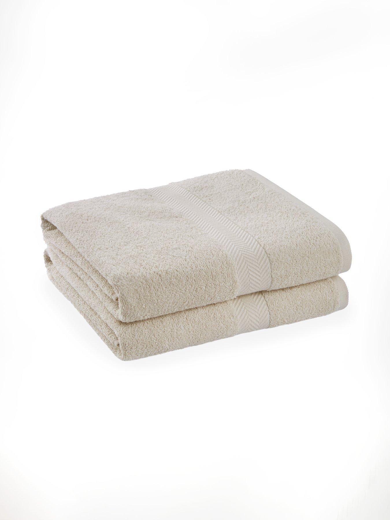 Image 2 of 4 of Everyday Quick Dry 450 gsm Bathroom Towel Pair