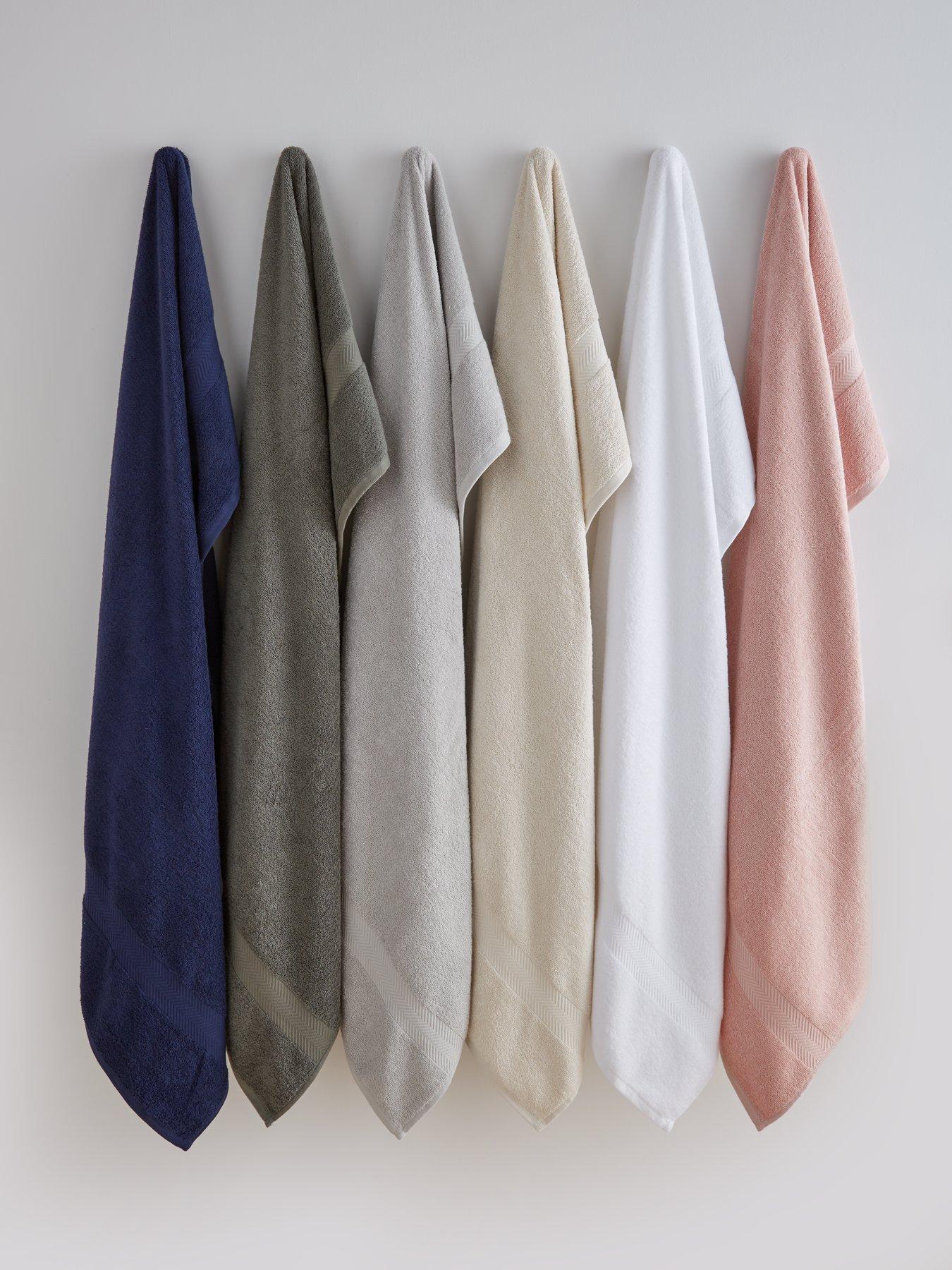Image 4 of 4 of Everyday Quick Dry 450 gsm Bathroom Towel Pair