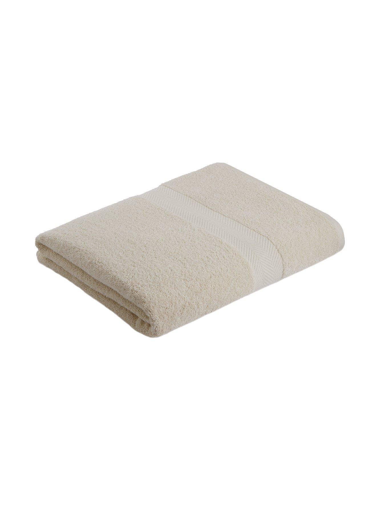 Image 2 of 4 of The Very Collection Quick Dry 450 gsm Jumbo Bath Sheet