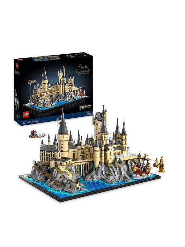 Image 1 of 6 of LEGO Harry Potter Hogwarts Castle and Grounds 76419