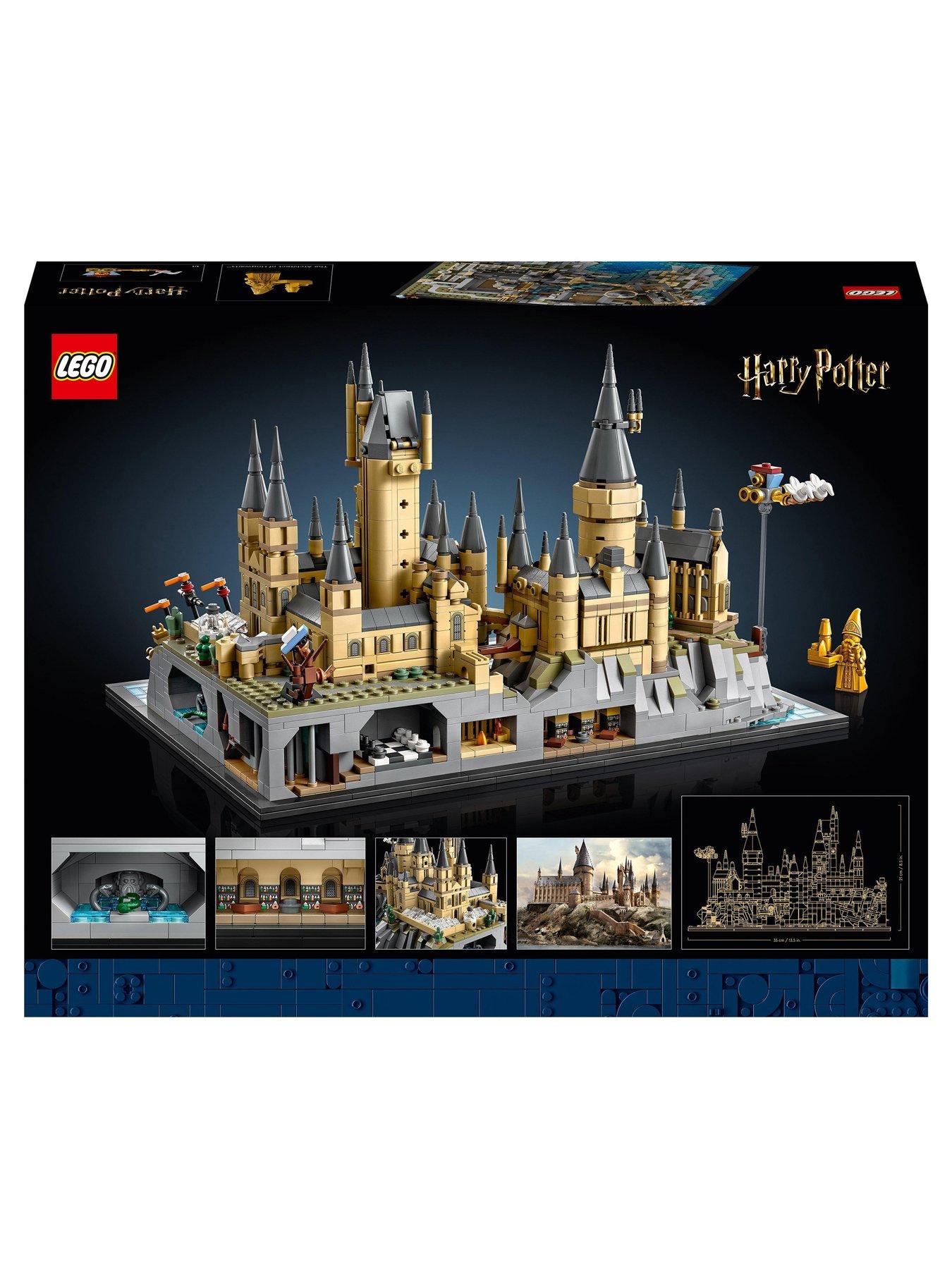 How many pieces are in the lego hogwarts online castle