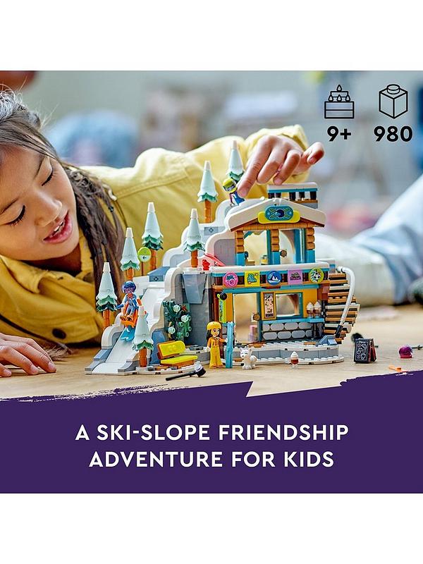 Image 2 of 6 of LEGO Friends Holiday Ski Slope and Caf&eacute; Set 41756