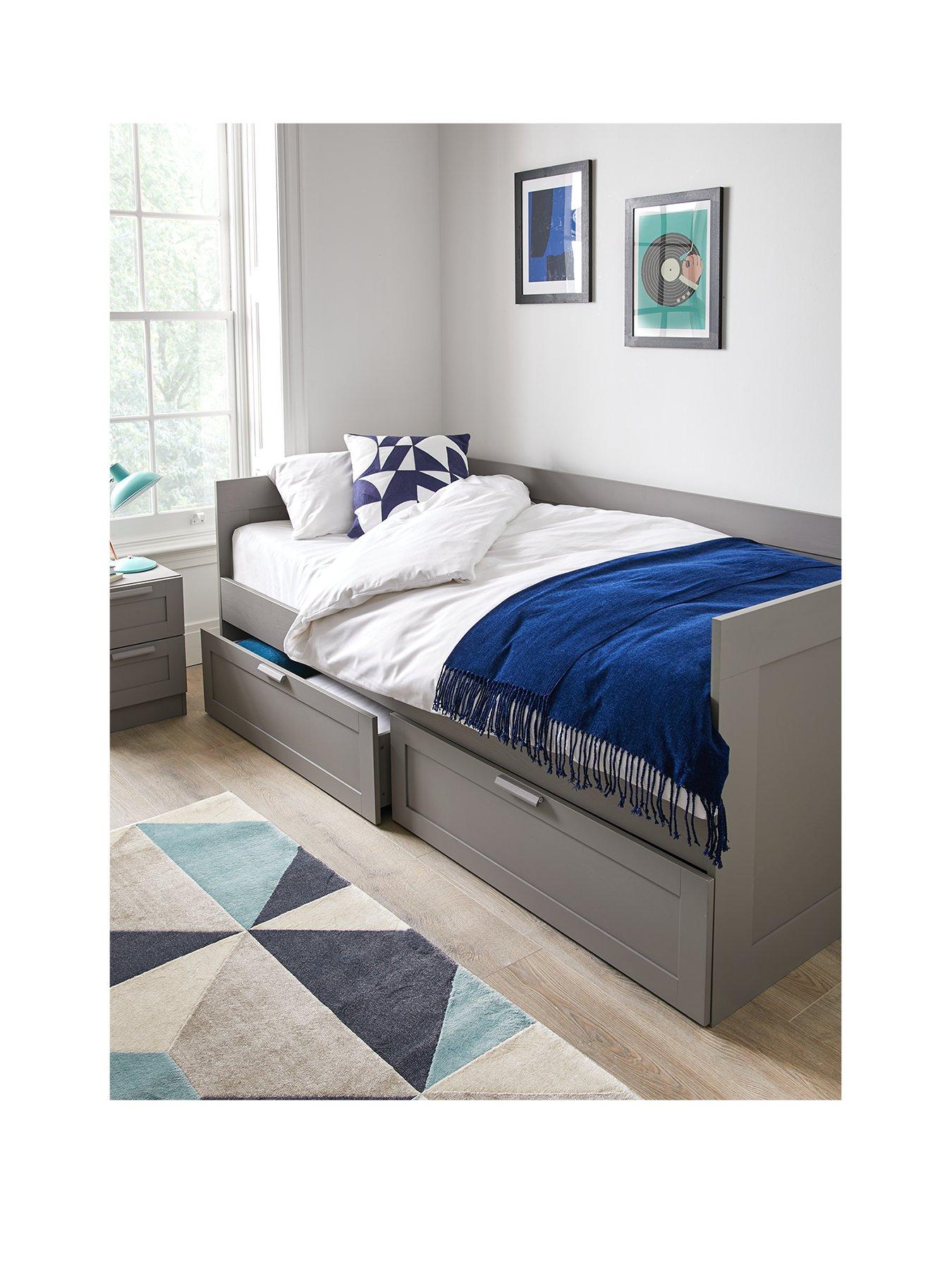 Adult daybed with deals storage