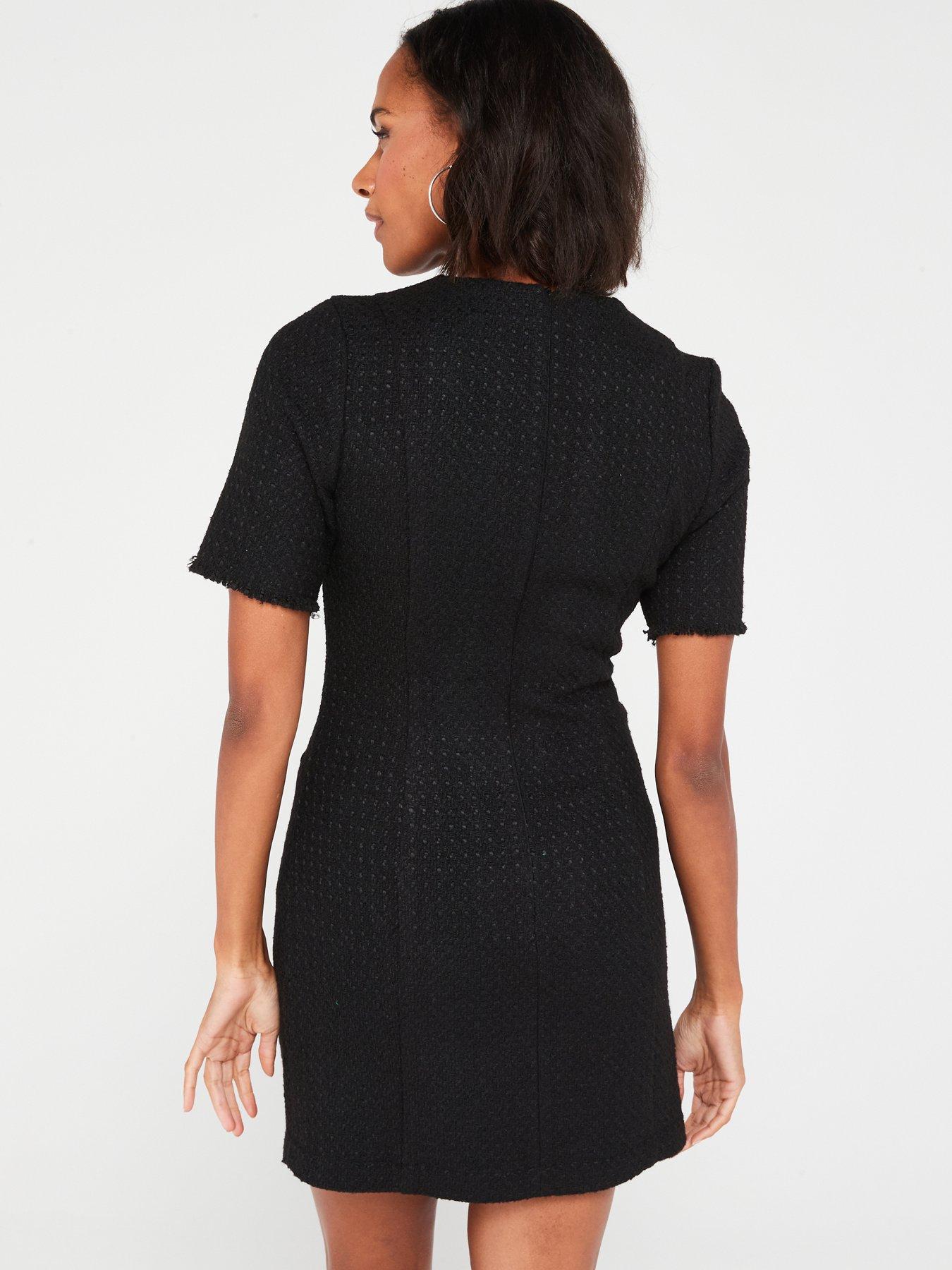 Short black shift on sale dress