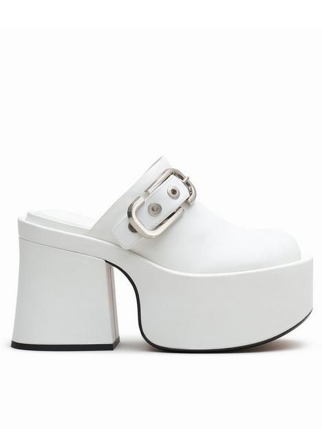 marc-jacobs-the-j-marc-leather-clogs--nbspwhite