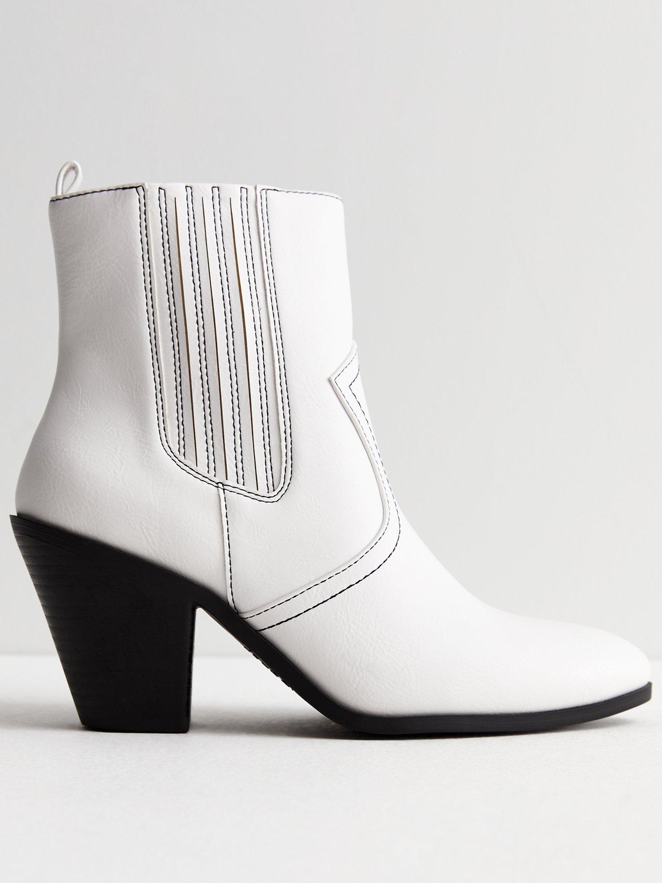 New look hot sale white boots