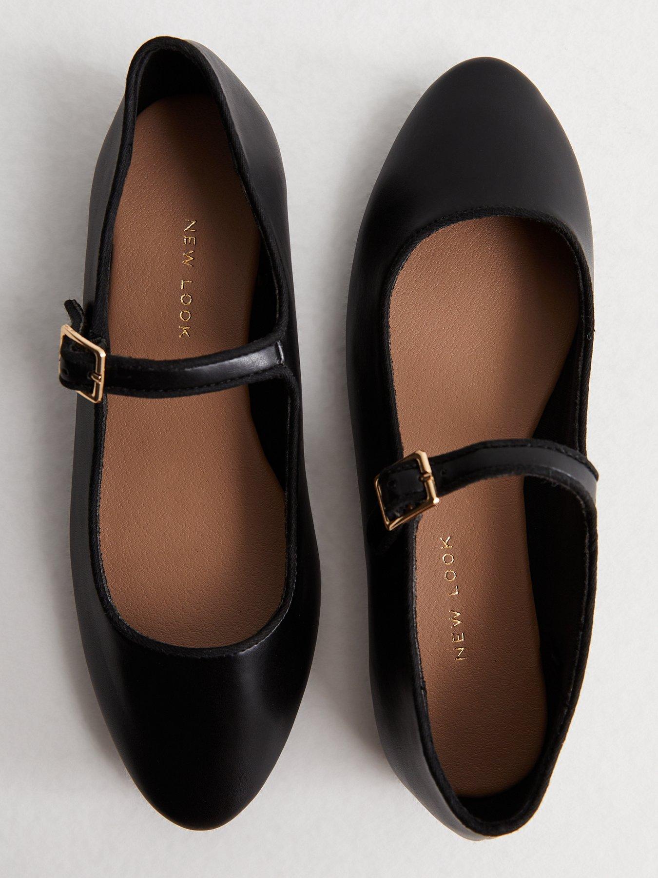 Black strappy ballet online flats