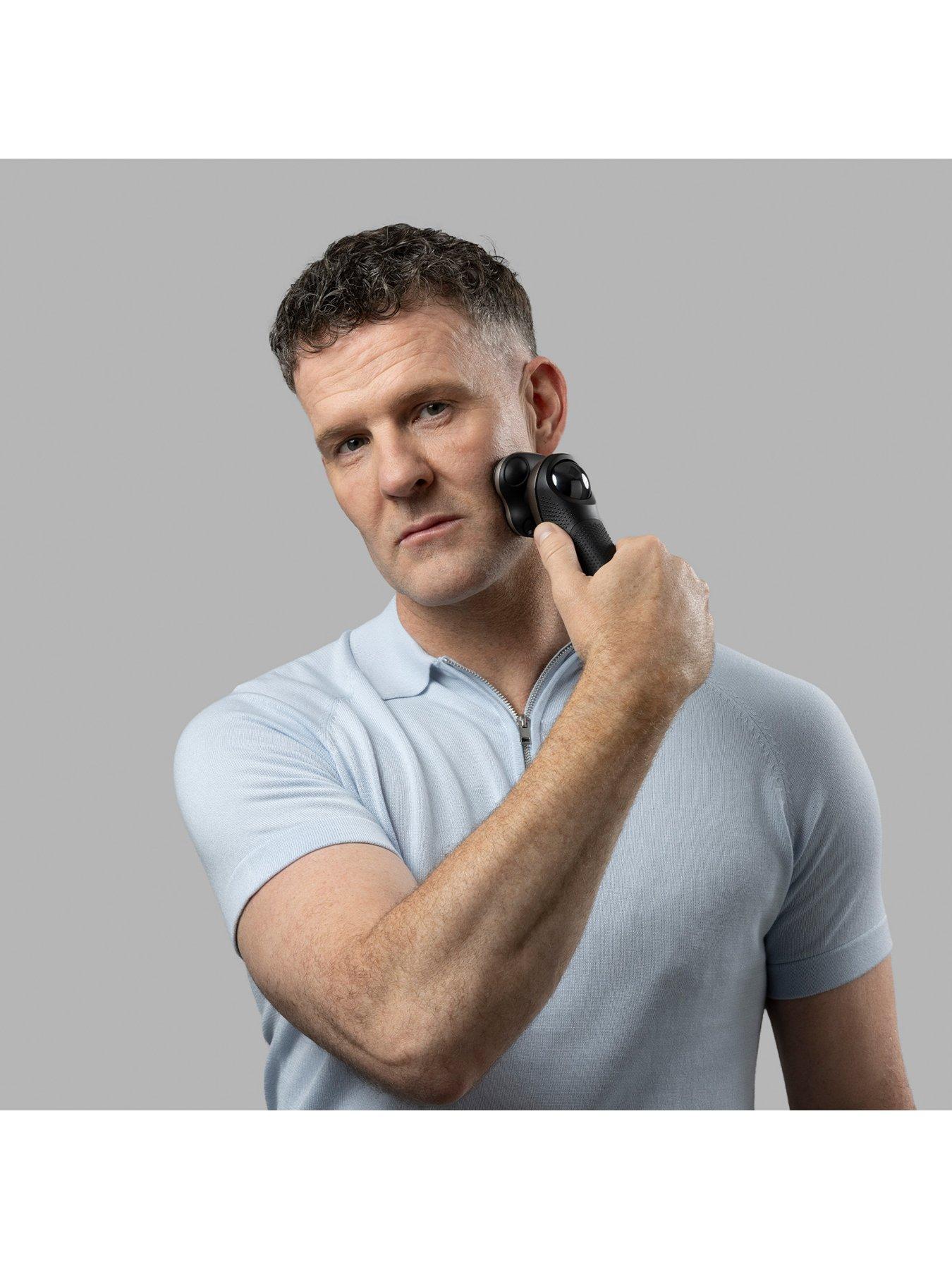 Image 4 of 7 of Remington X9 Limitless Rotary Shaver