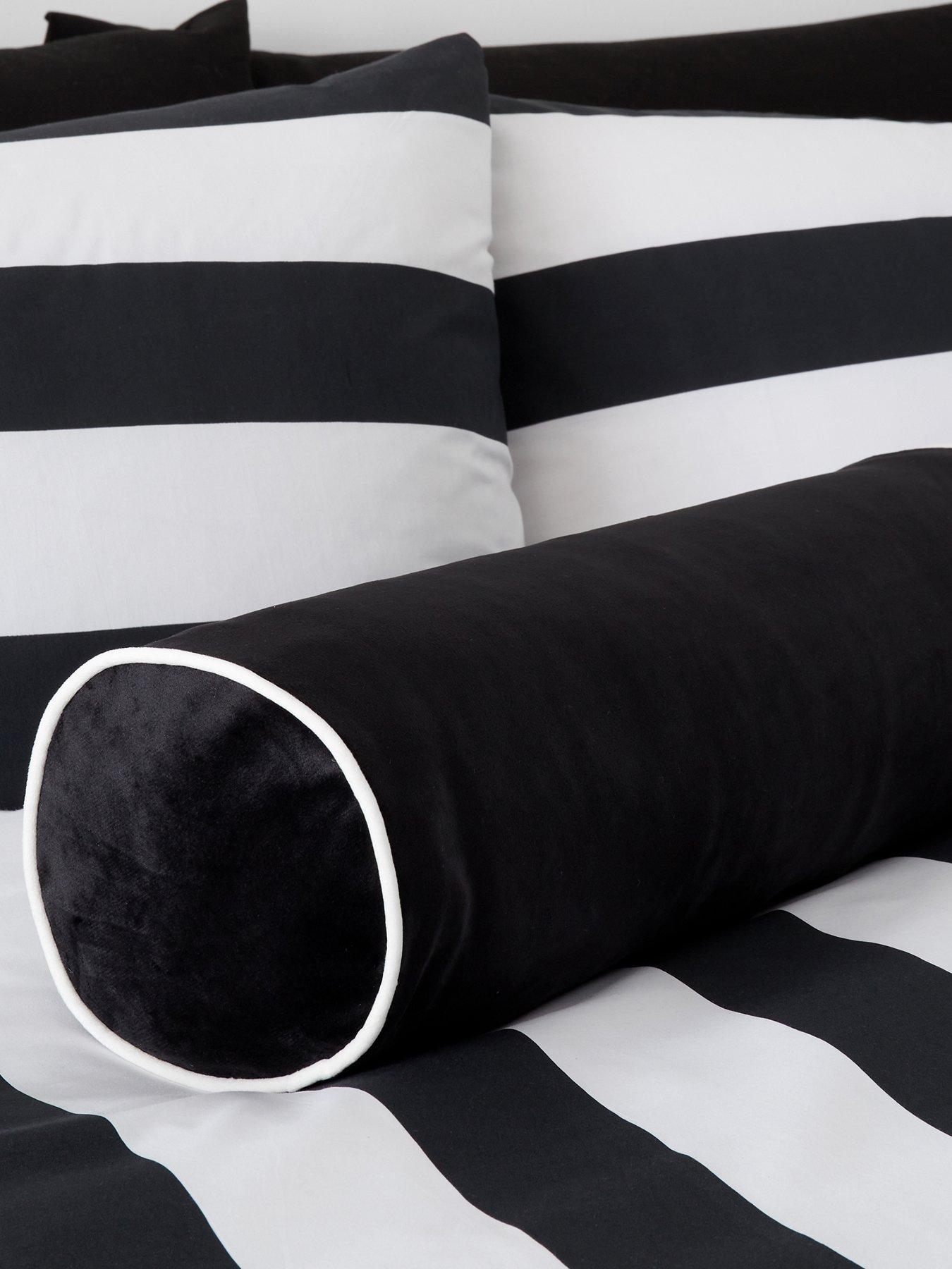 style-sisters-velvet-bolster-cushion