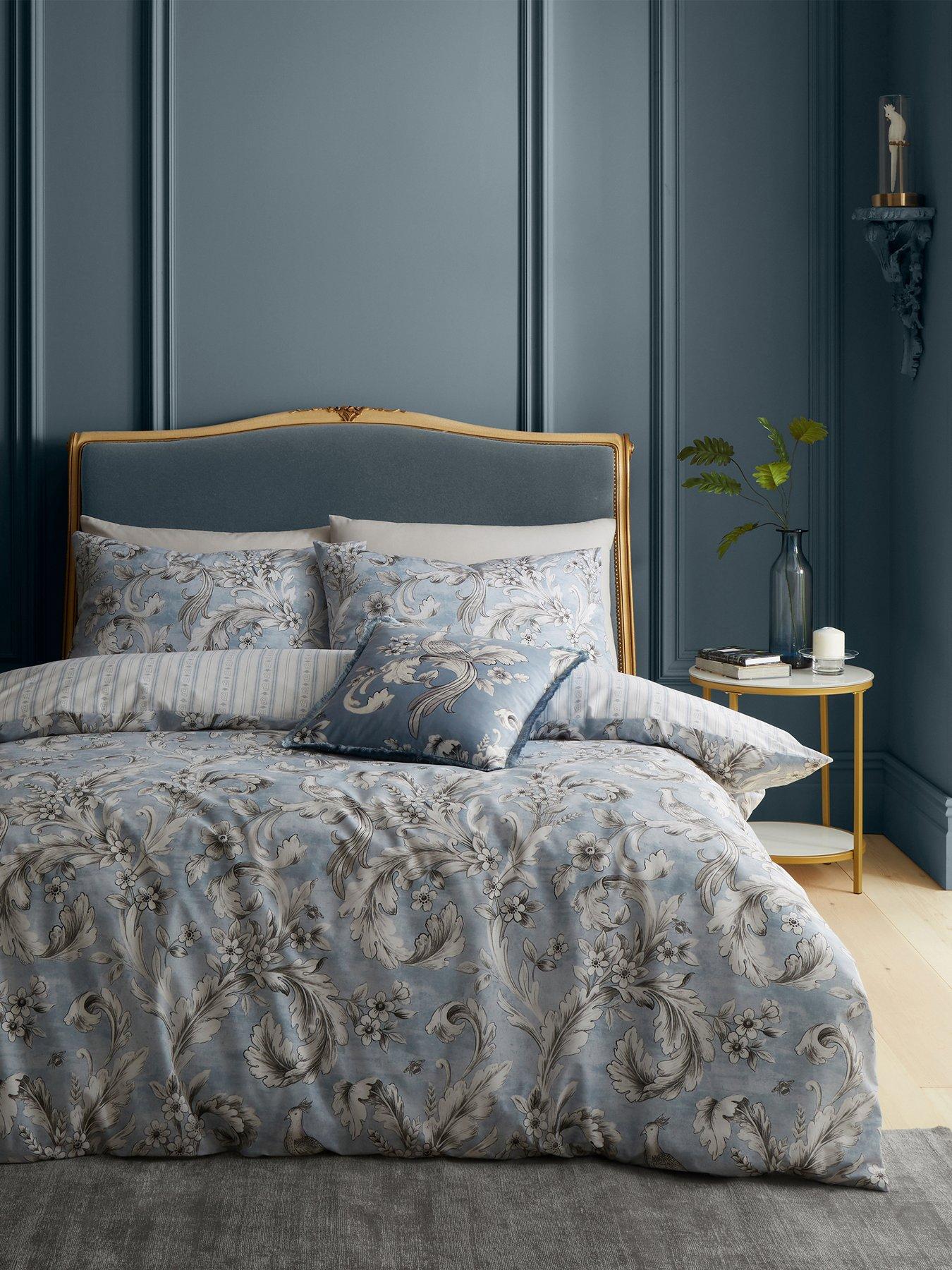 Catherine Lansfield Dramatic Floral Grey Duvet Cover and