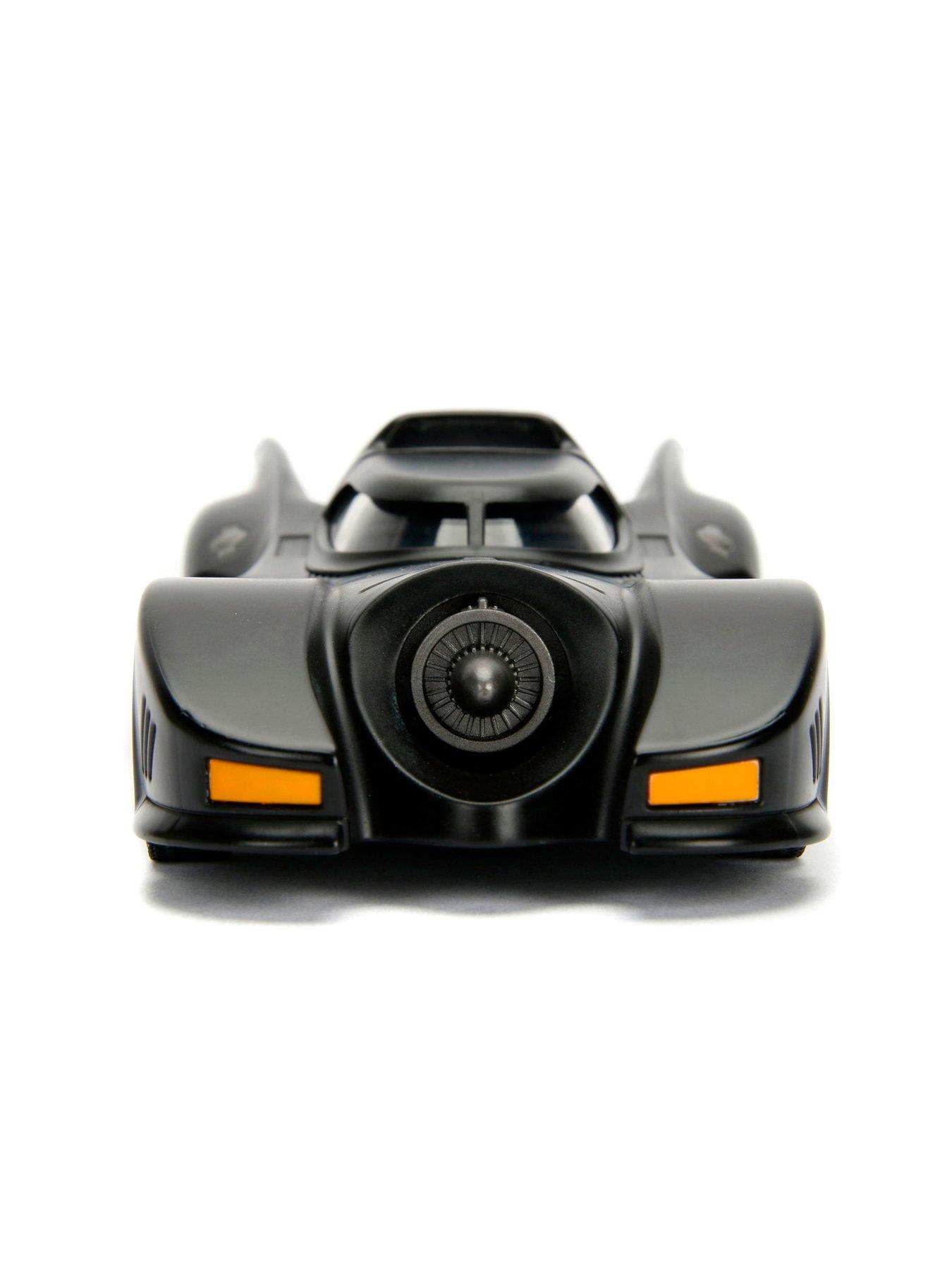 Image 4 of 8 of Hollywood Rides Batman 1989 Batmobile 1:24