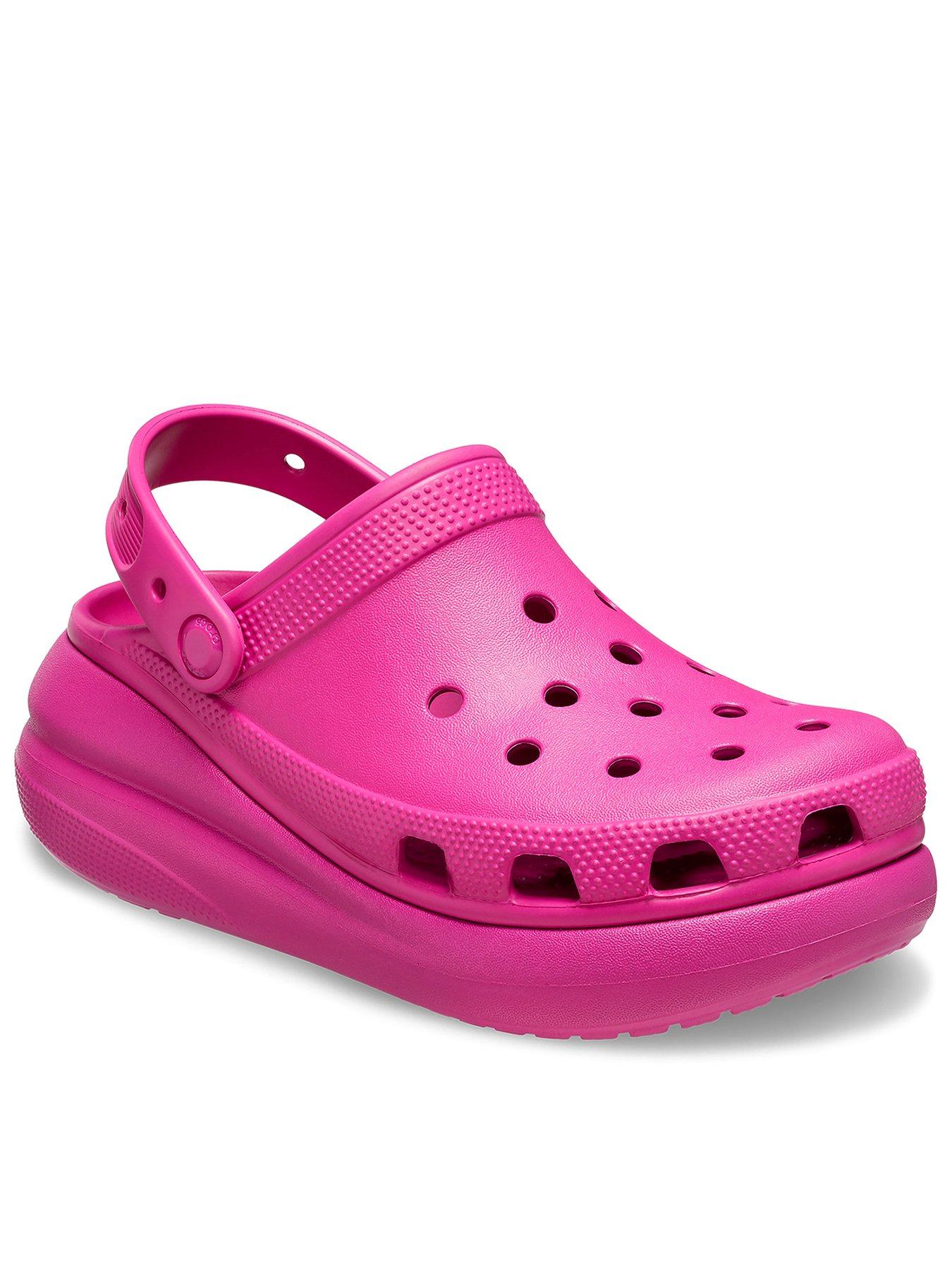 Hot 2024 pink crocs