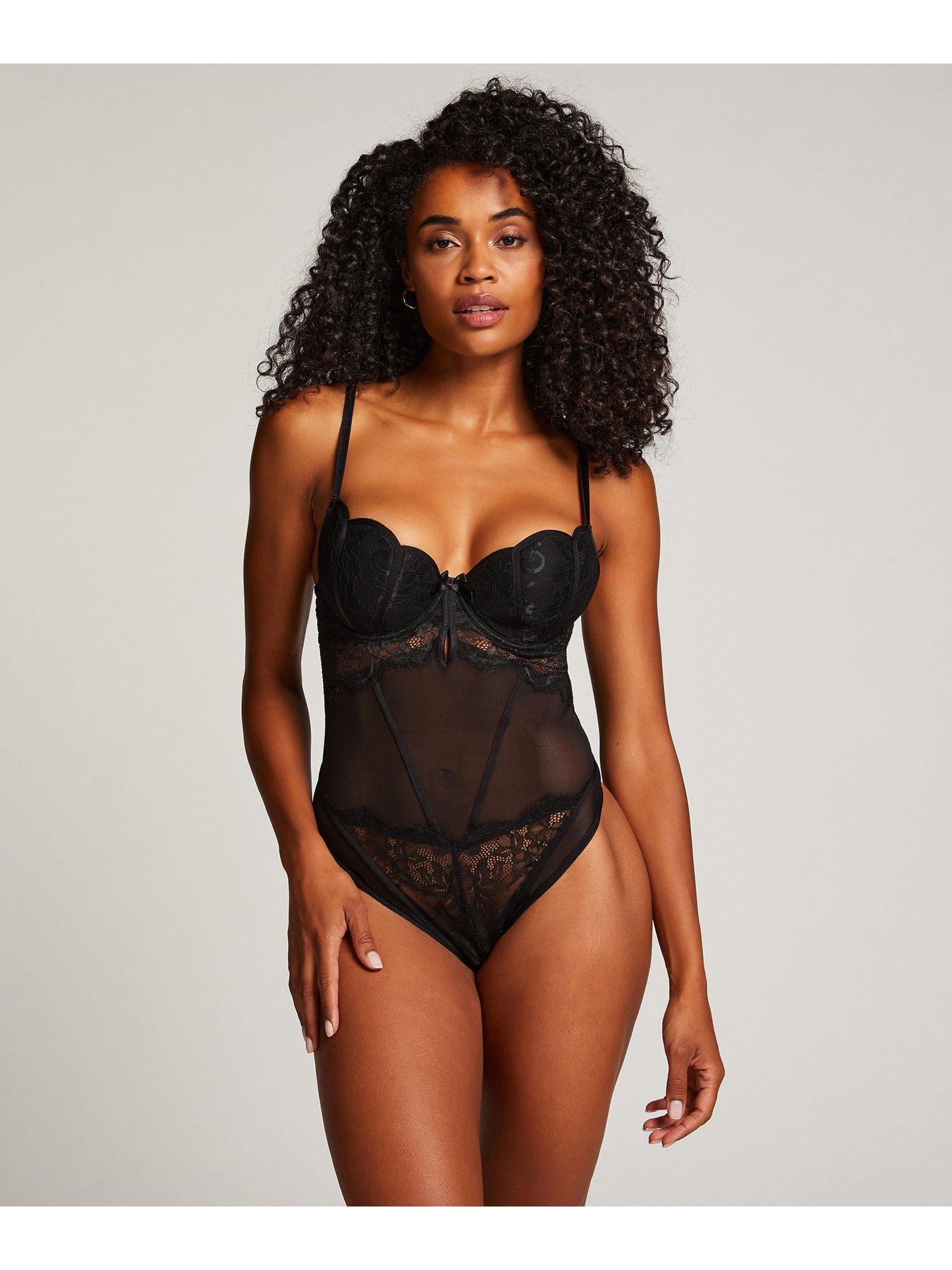 Shopping for Bodies & Bustiers? Find yours at Hunkemöller