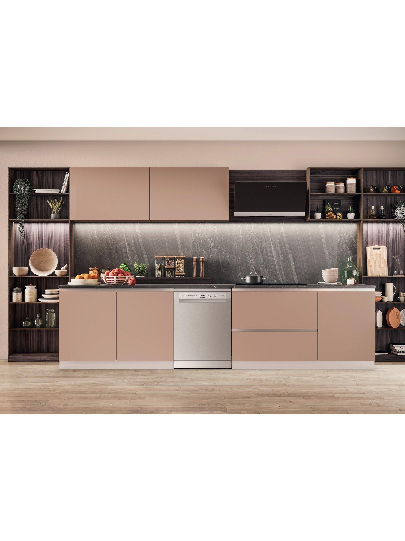 Image 4 of 8 of Hotpoint H7FHS51XUK Fullsize 15 Place Setting Freestanding Dishwasher - Silver