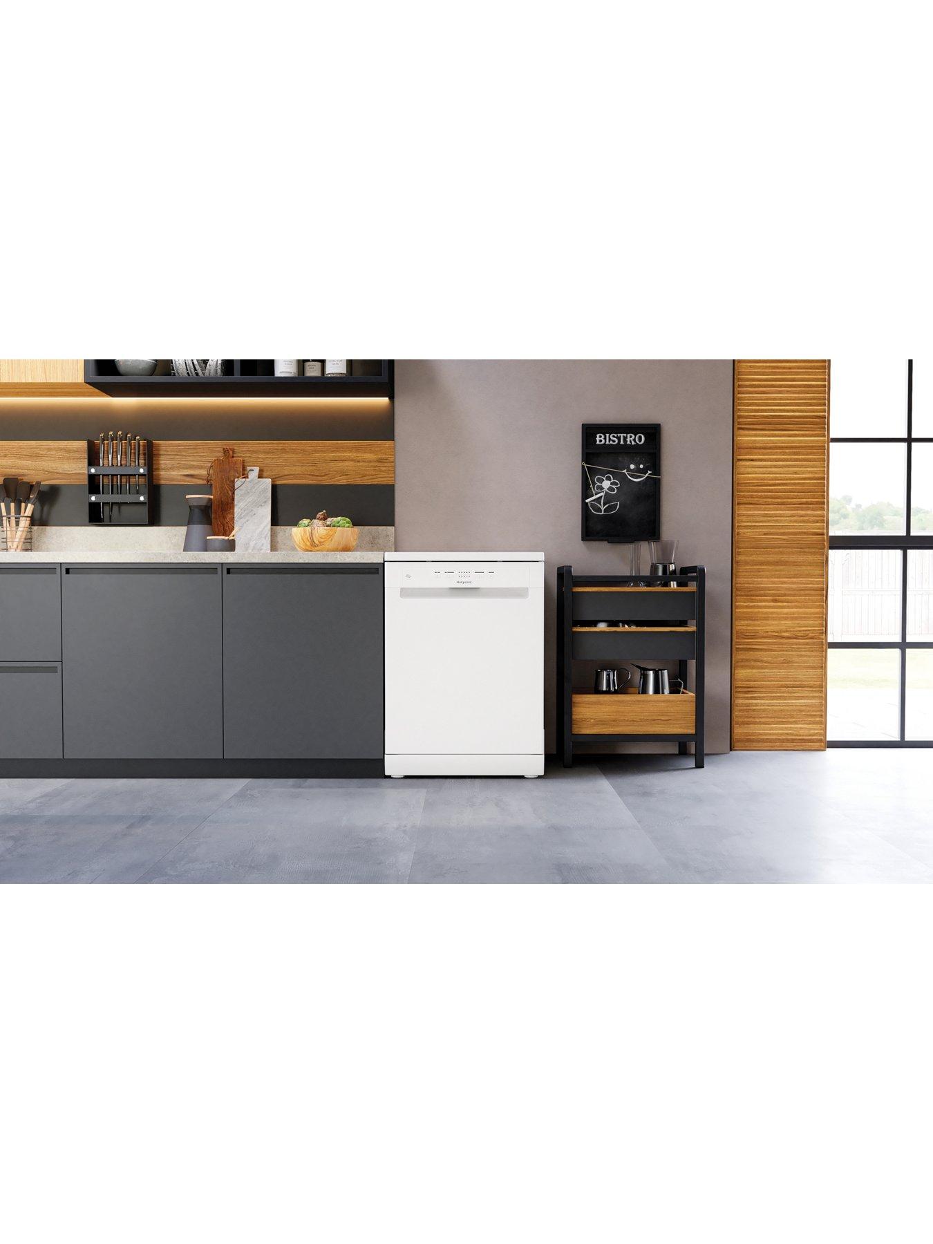 Image 4 of 7 of Hotpoint H2FHL626 Fullsize 14-Place Setting Freestanding Dishwasher - White