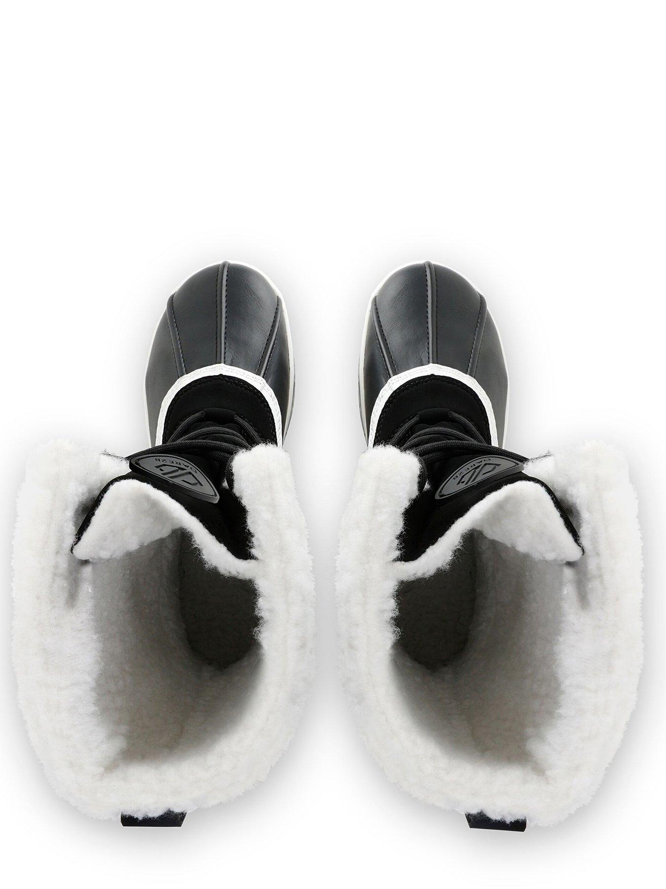 Image 4 of 6 of Dare 2b Women's Northstar Snow Boots - Black/White