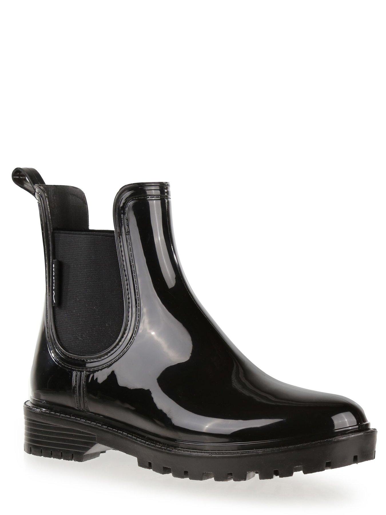 Image 2 of 6 of Regatta Womens Harriett Welly - Black