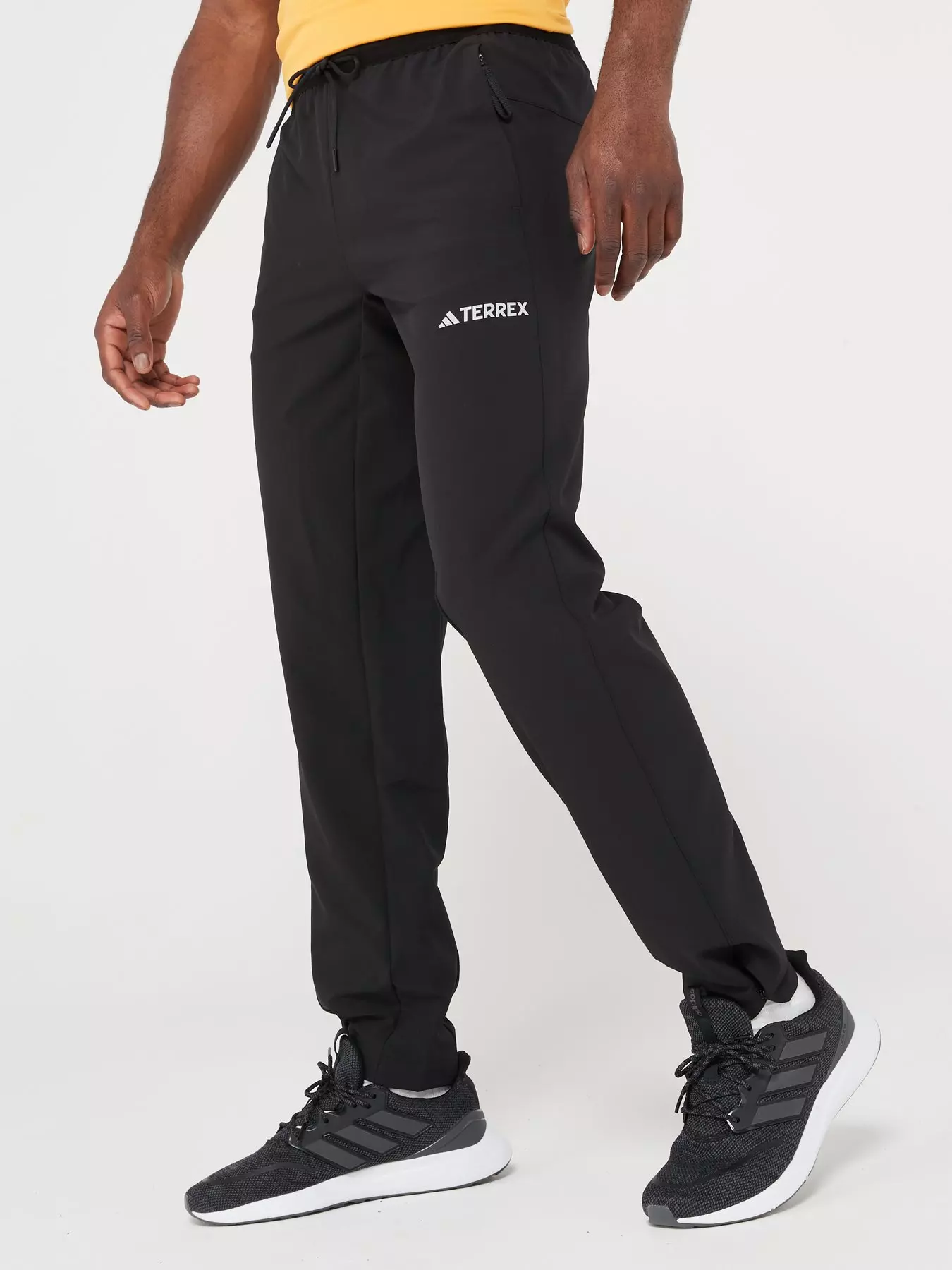 UNDER ARMOUR Training Tricot Fashion Track Pants - Black/White