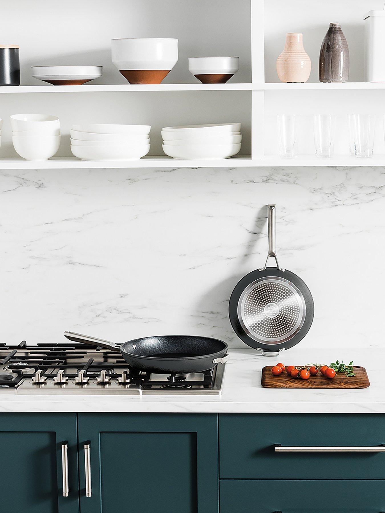 Image 5 of 6 of NINJA Zerostick Stackable 2-piece Frying Pan Set (24cm/28cm) - C52200uk