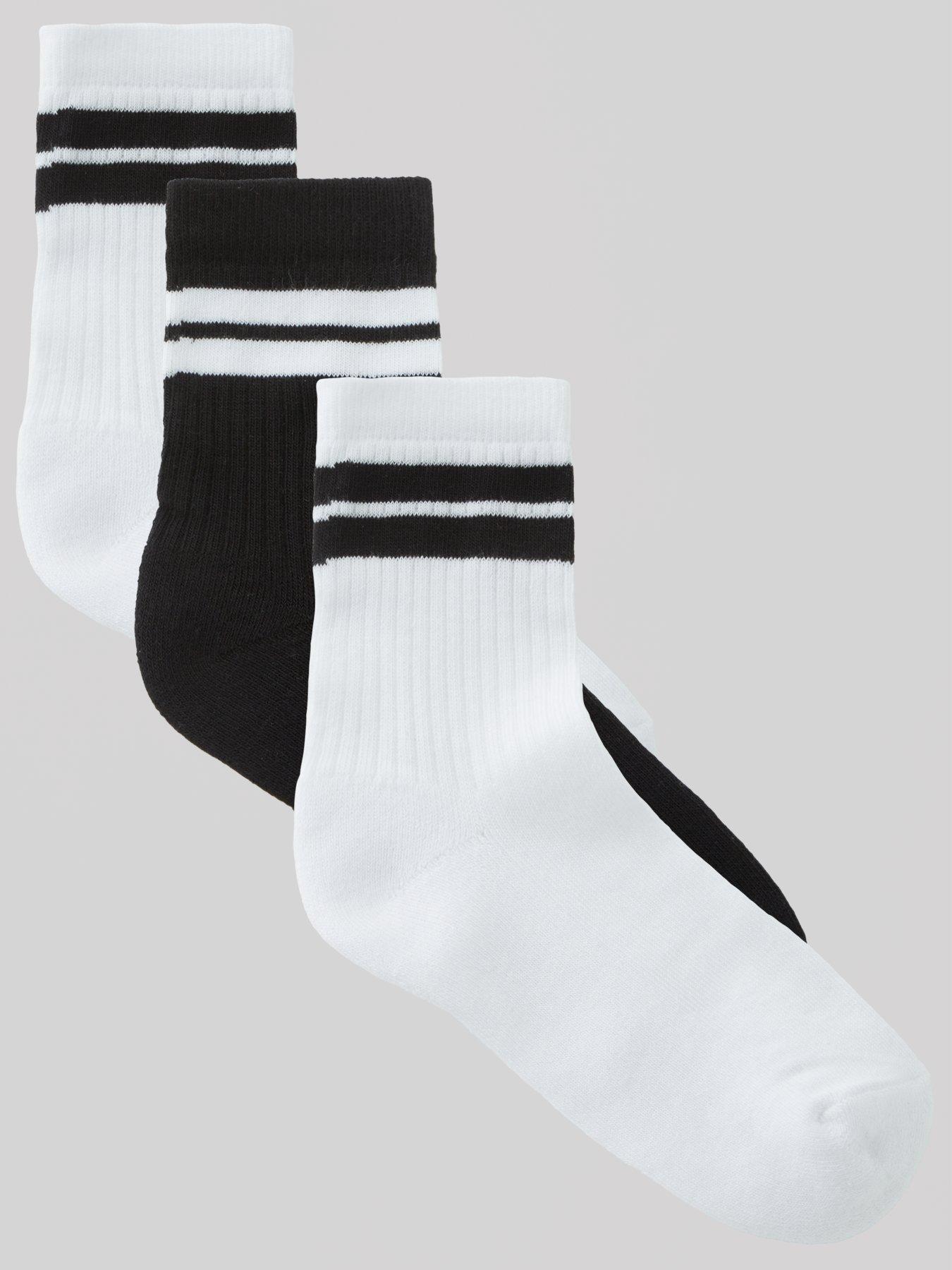 V by Very Children's unisex 3 Pack Stripe Sport Socks - Mono | very.co.uk