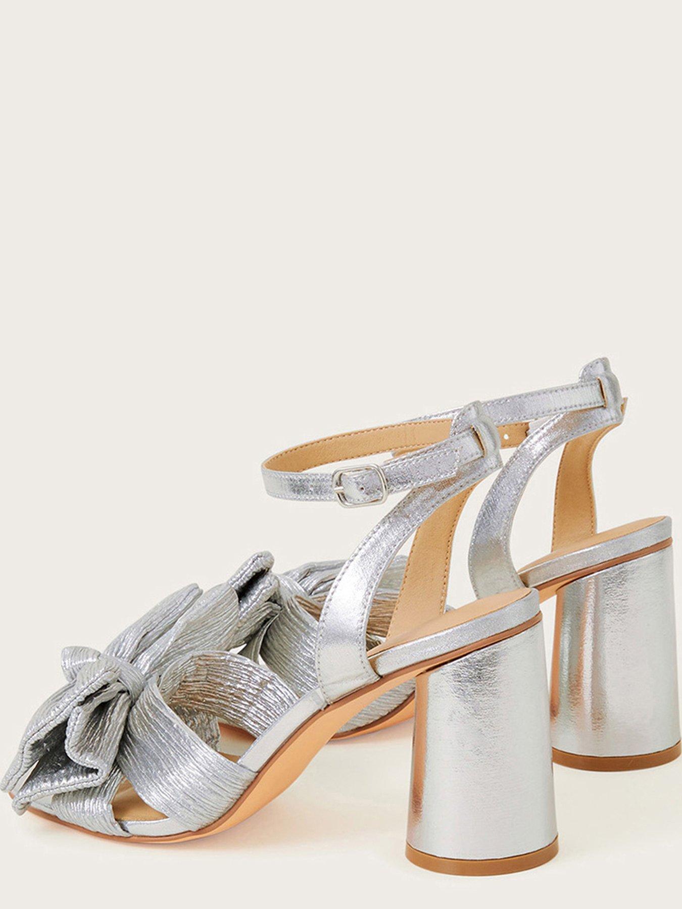 Silver on sale bow sandals