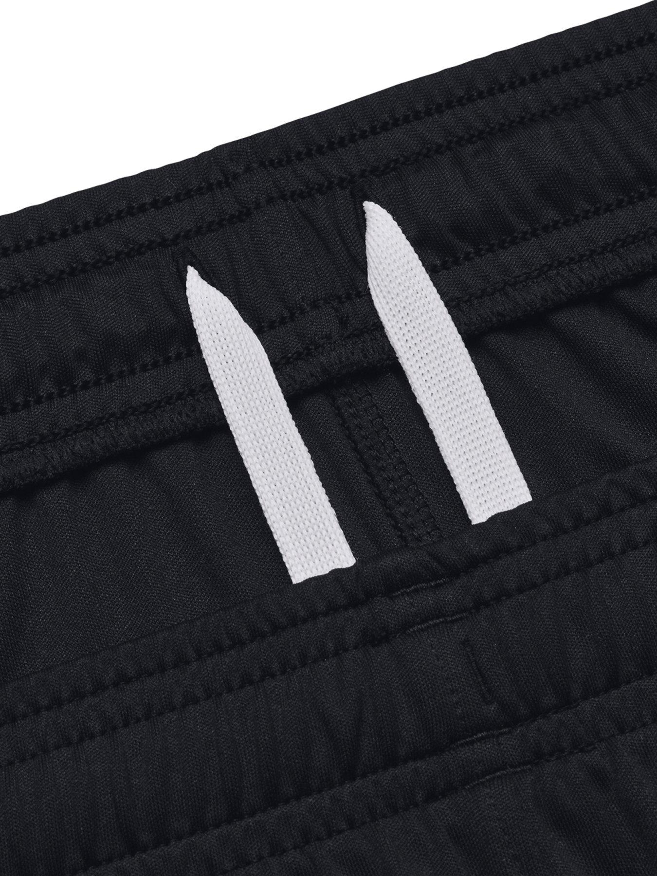 Image 5 of 5 of UNDER ARMOUR Challenger Shorts - Black