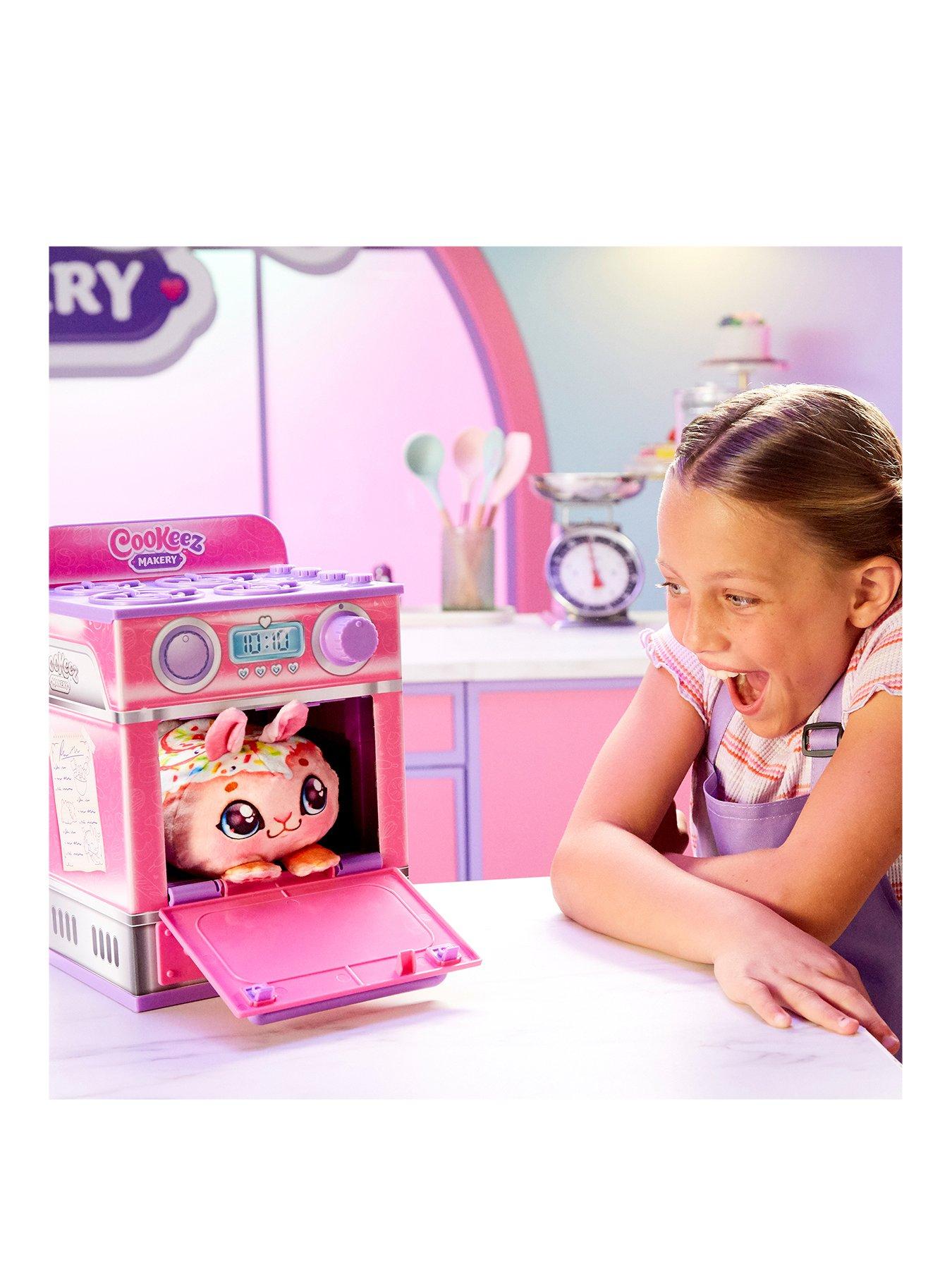 Cookeez Makery™ 'Bake Your Own Plush' Oven Playset Assortment