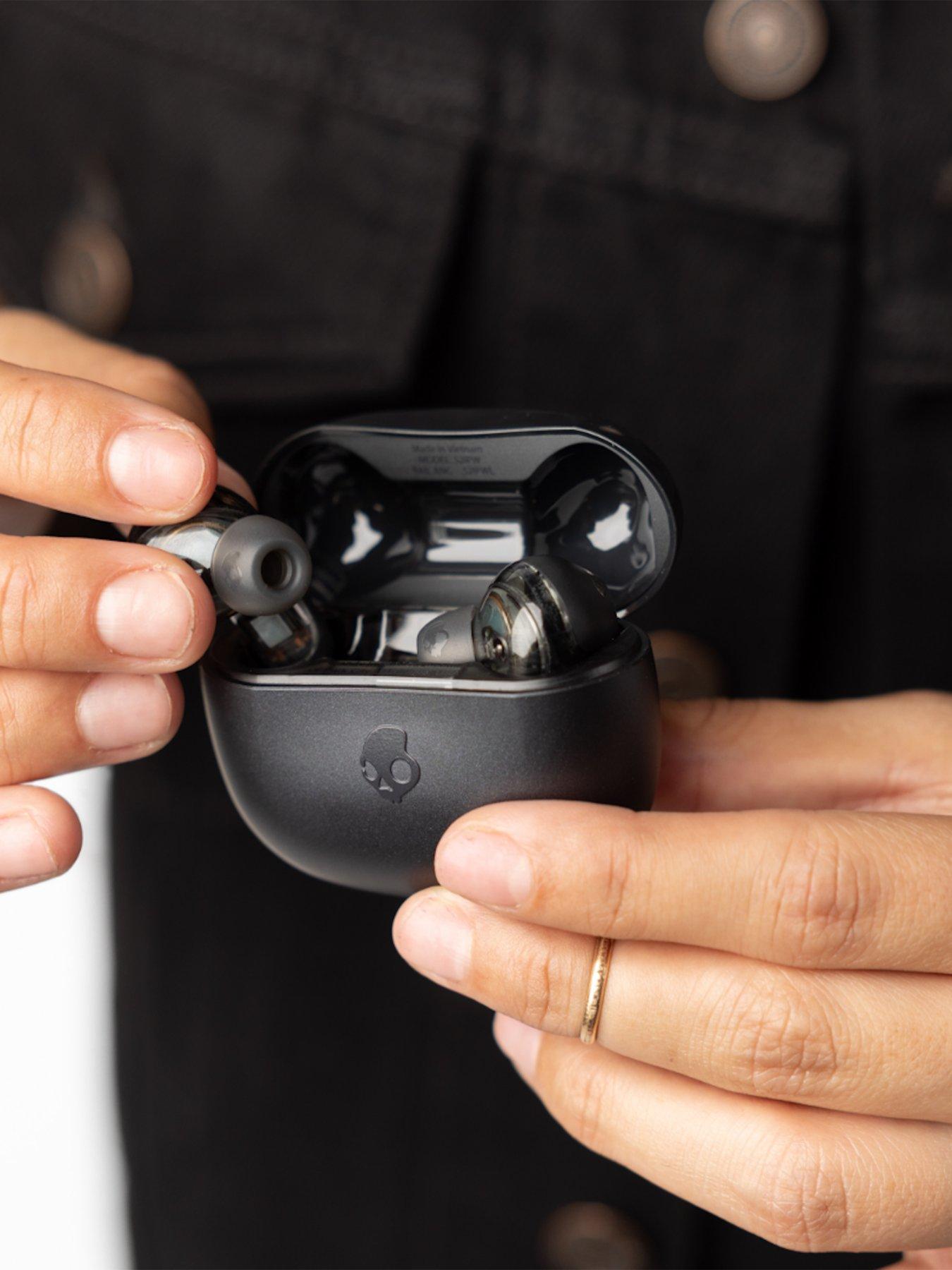 Image 5 of 7 of Skullcandy Rail ANC True Wireless Earbuds with Active Noise Cancelling
