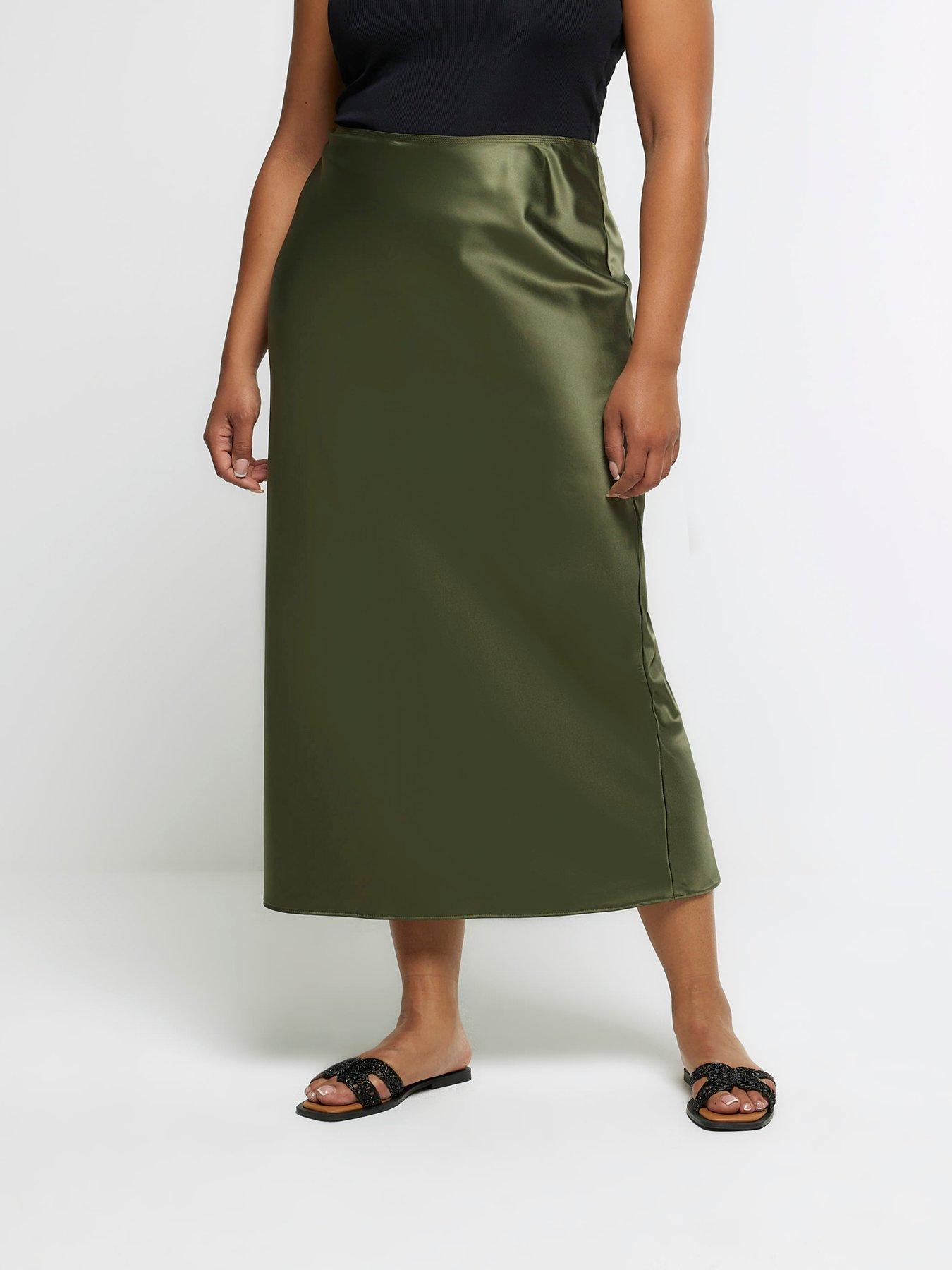 Plus size khaki 2024 skirt 7 little words