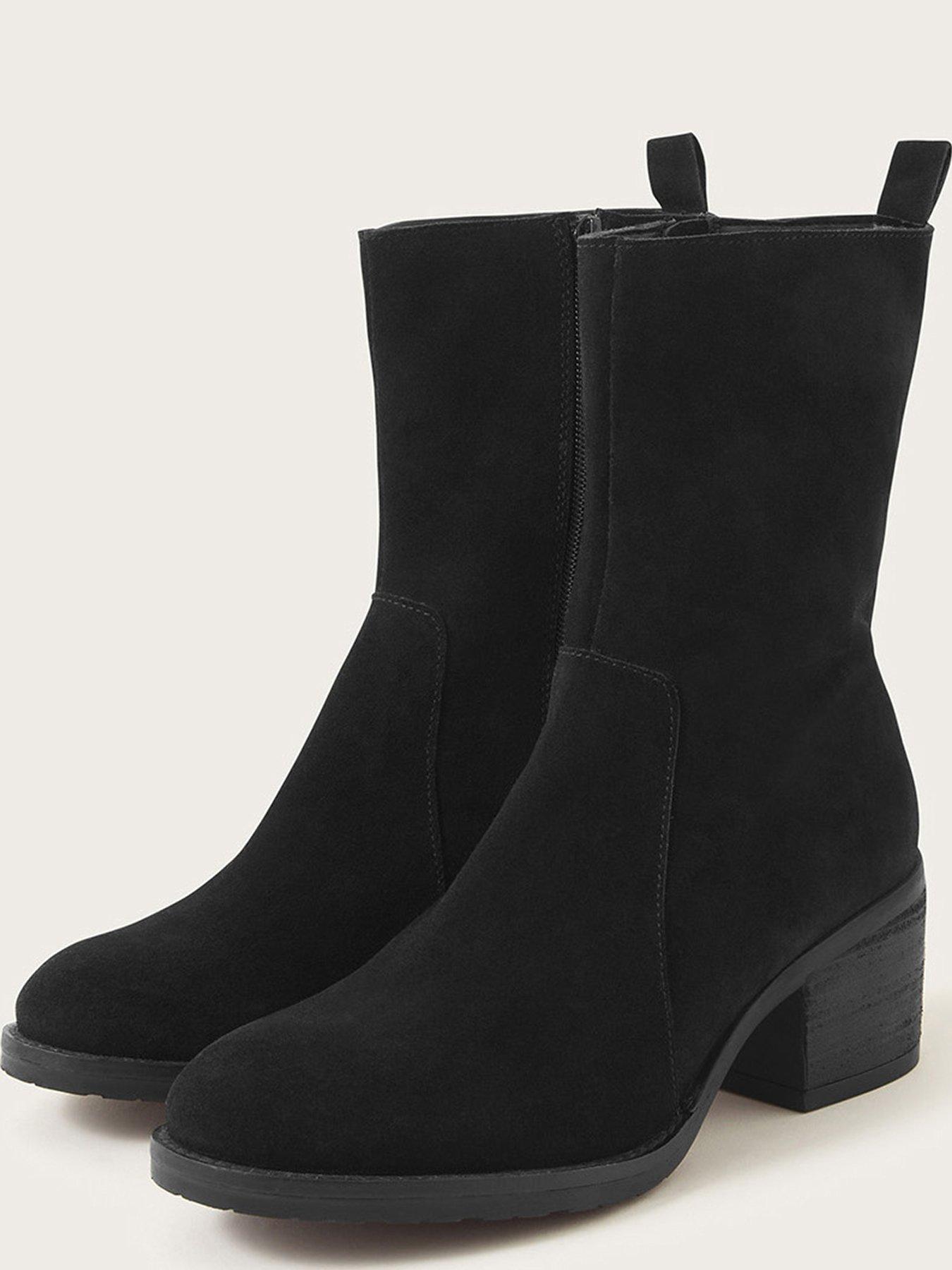 Short black best sale suede ankle boots