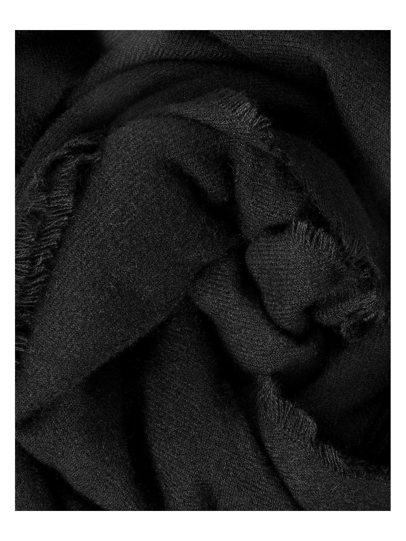Image 2 of 2 of Accessorize Grace Supersoft Blanket