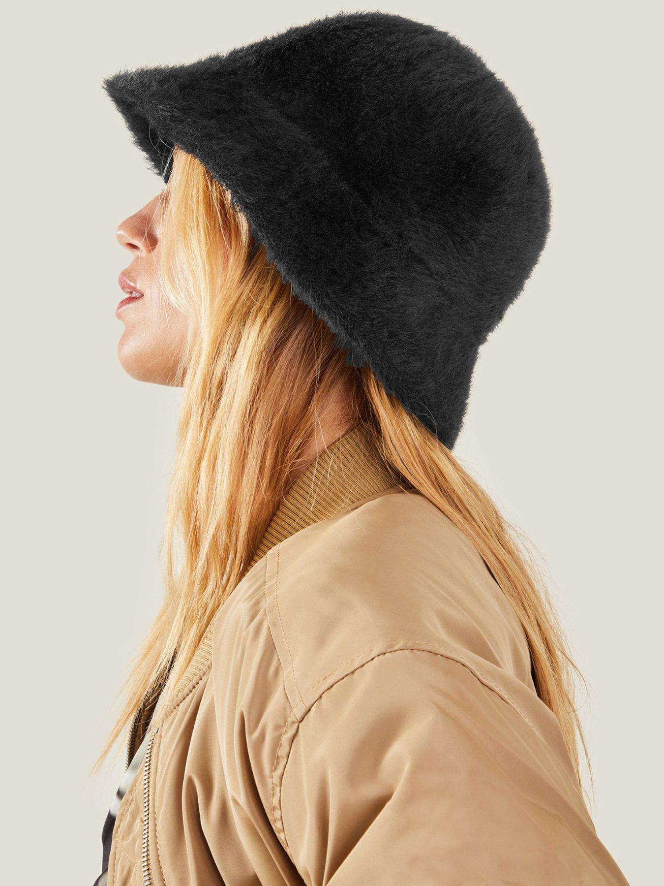 Image 2 of 3 of Accessorize Fluffy Bucket