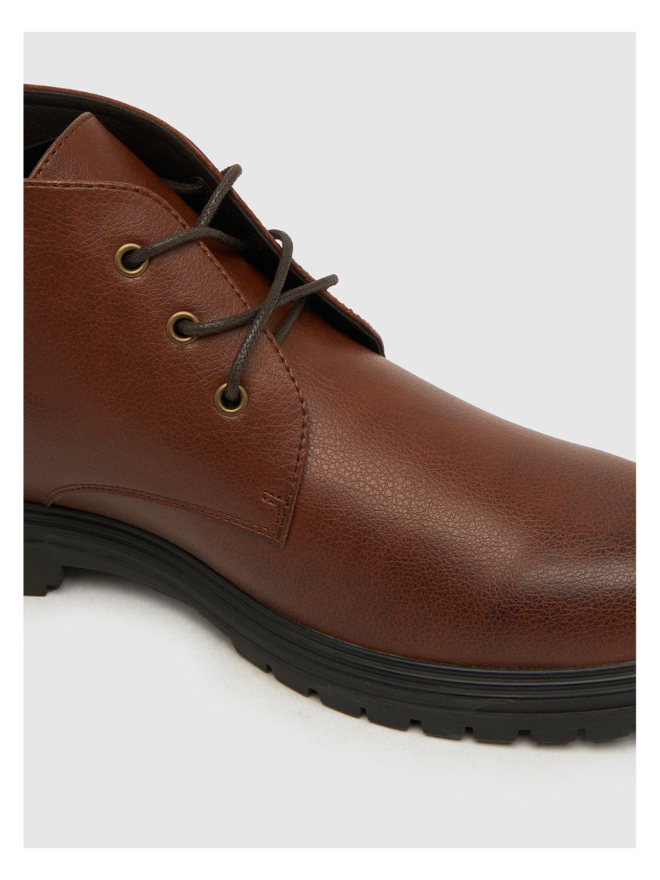 Grayson Chukka Boot Brown