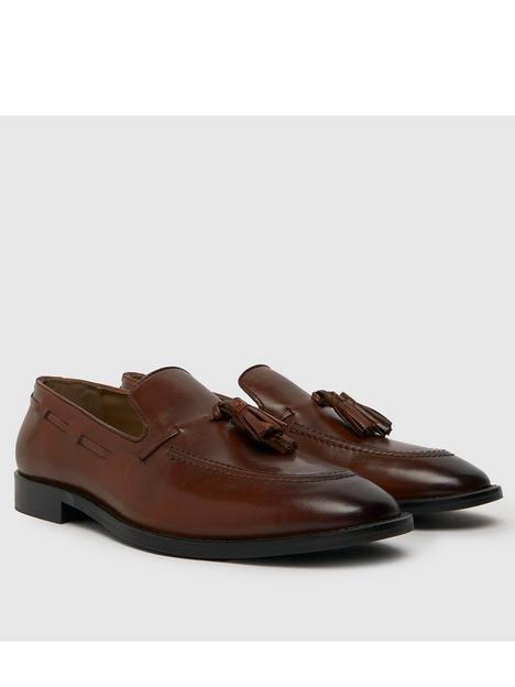 schuh-rory-tassel-loafer-brown