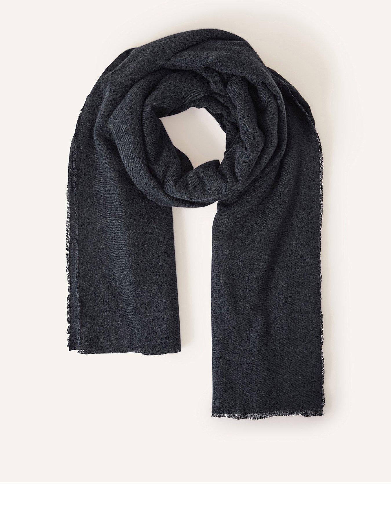 Image 1 of 3 of Accessorize Grace Supersoft Blanket