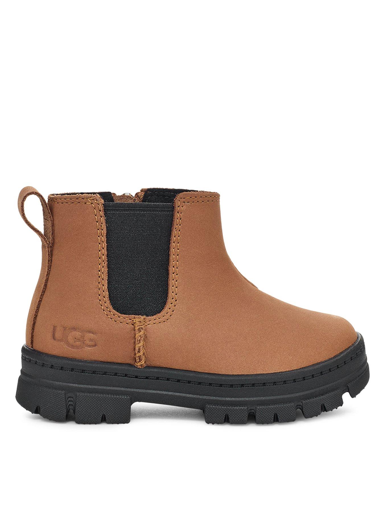 Ugg girls deals boots sale