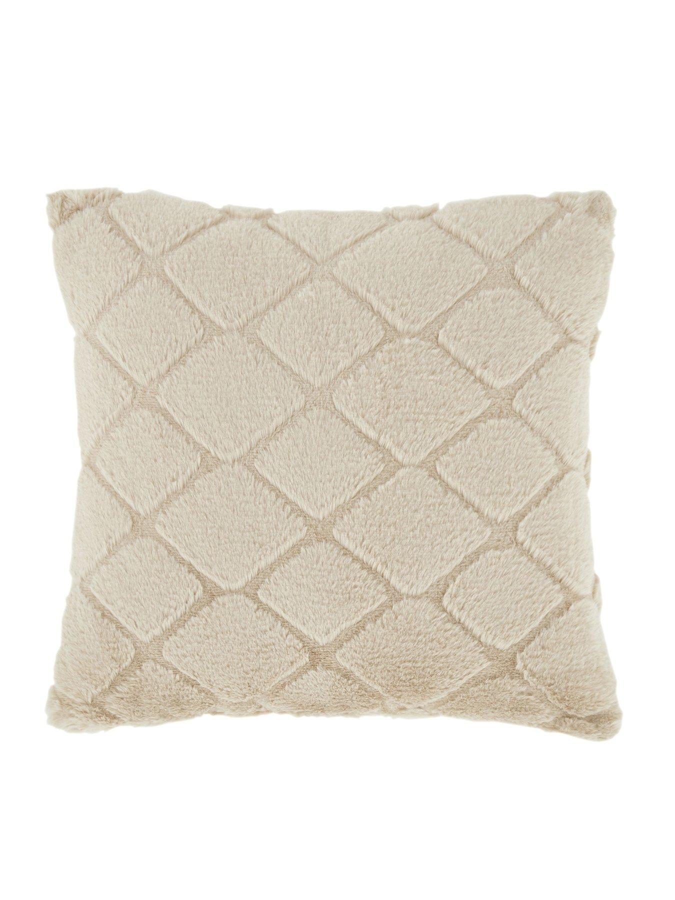 Catherine Lansfield Cosy Diamond Cushion