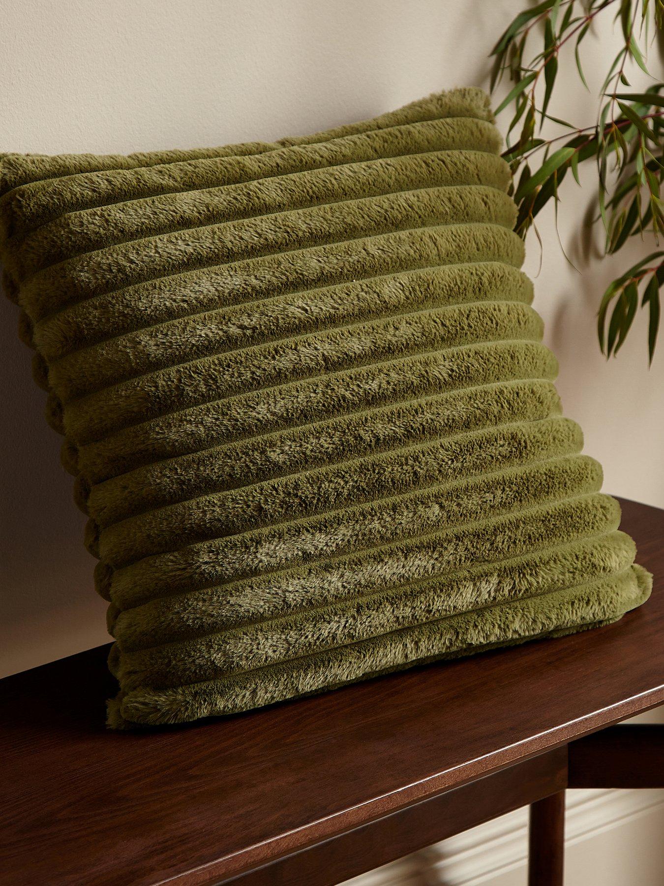 Catherine Lansfield Cosy Ribbed Cushion