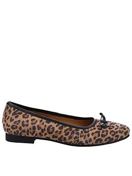 hush puppies naomi bow front ballet shoe - leopard